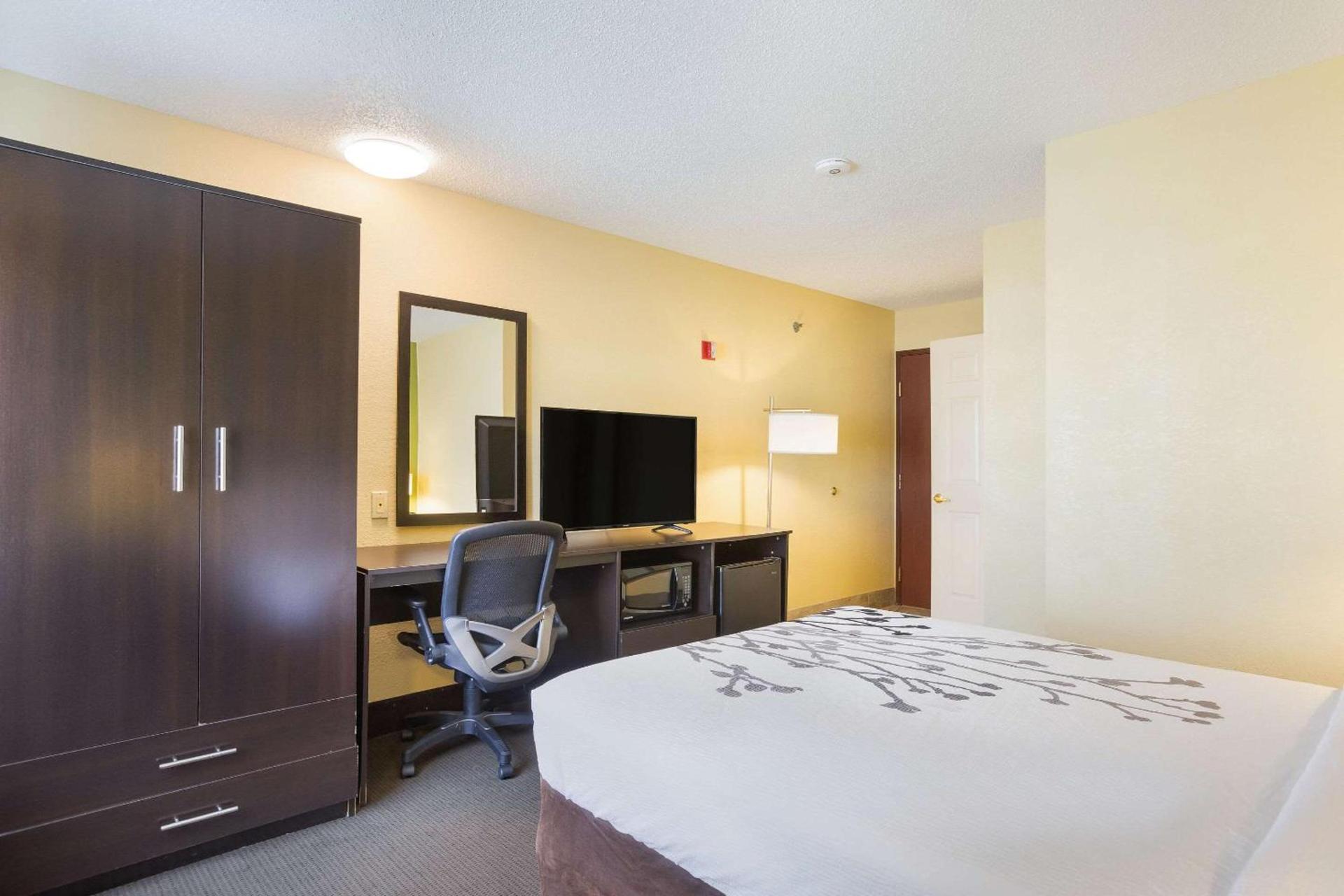 Spark By Hilton Grand Rapids photo 11
