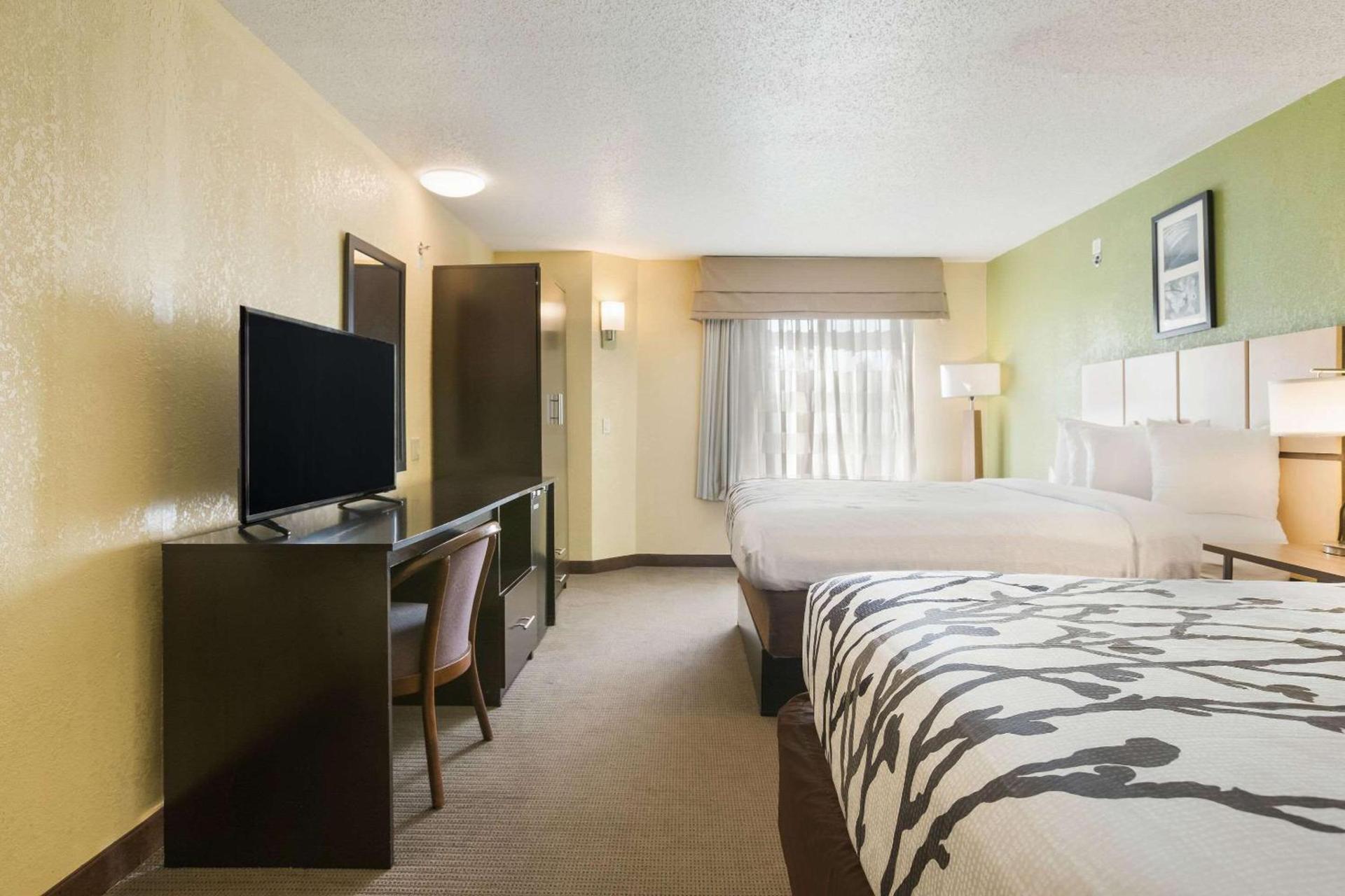 Spark By Hilton Grand Rapids photo 14