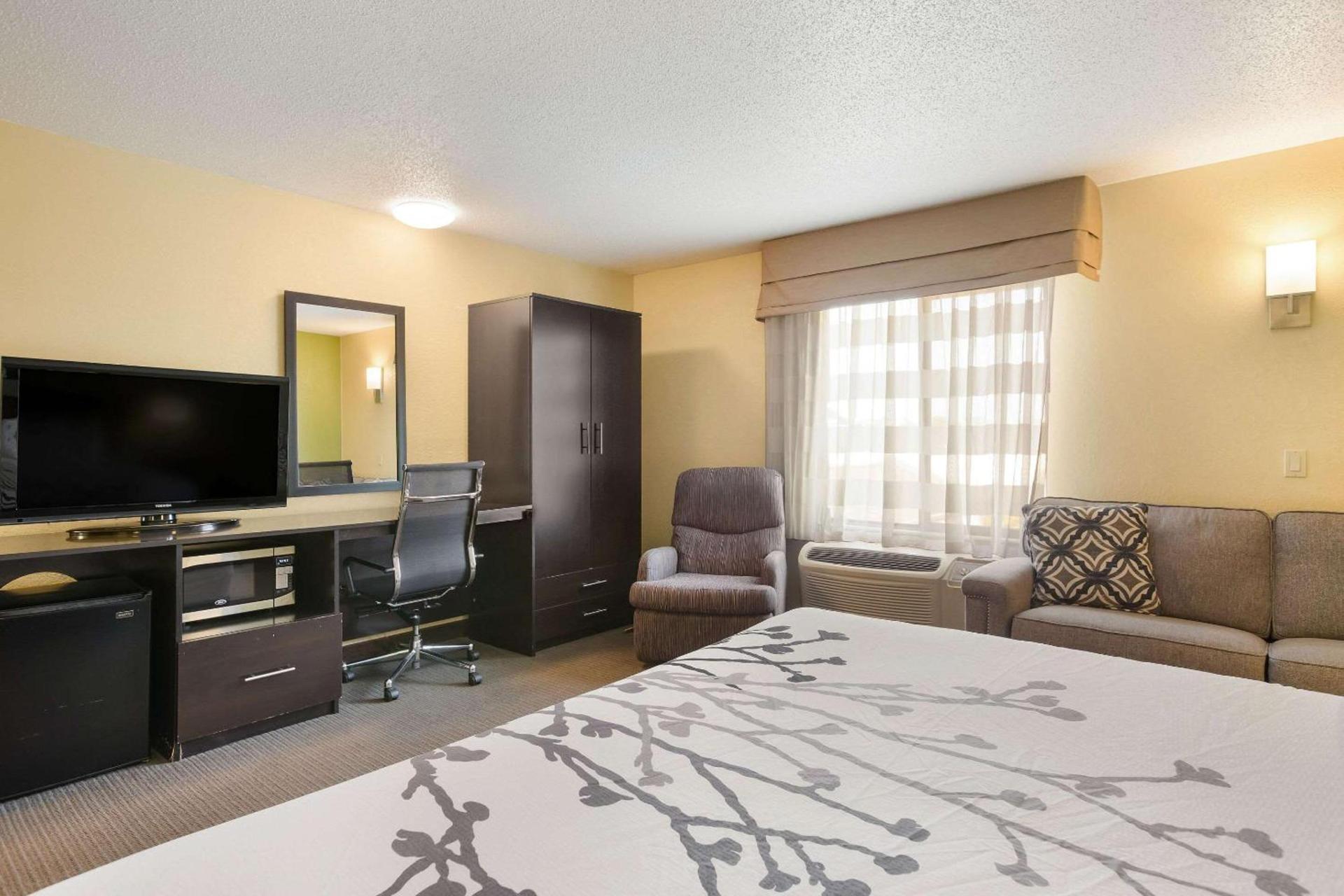 Spark By Hilton Grand Rapids photo 17