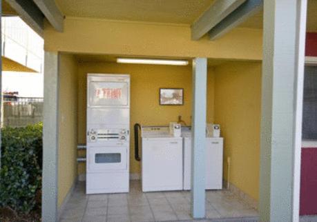 Oasis Inn Sacramento- Elk Grove photo 2