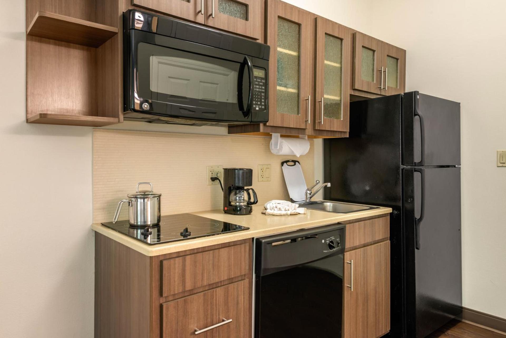Candlewood Suites Fort Myers Interstate 75 by IHG photo 8