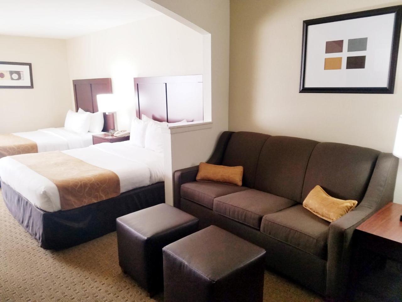Quality Suites Irving-Las Colinas photo 43