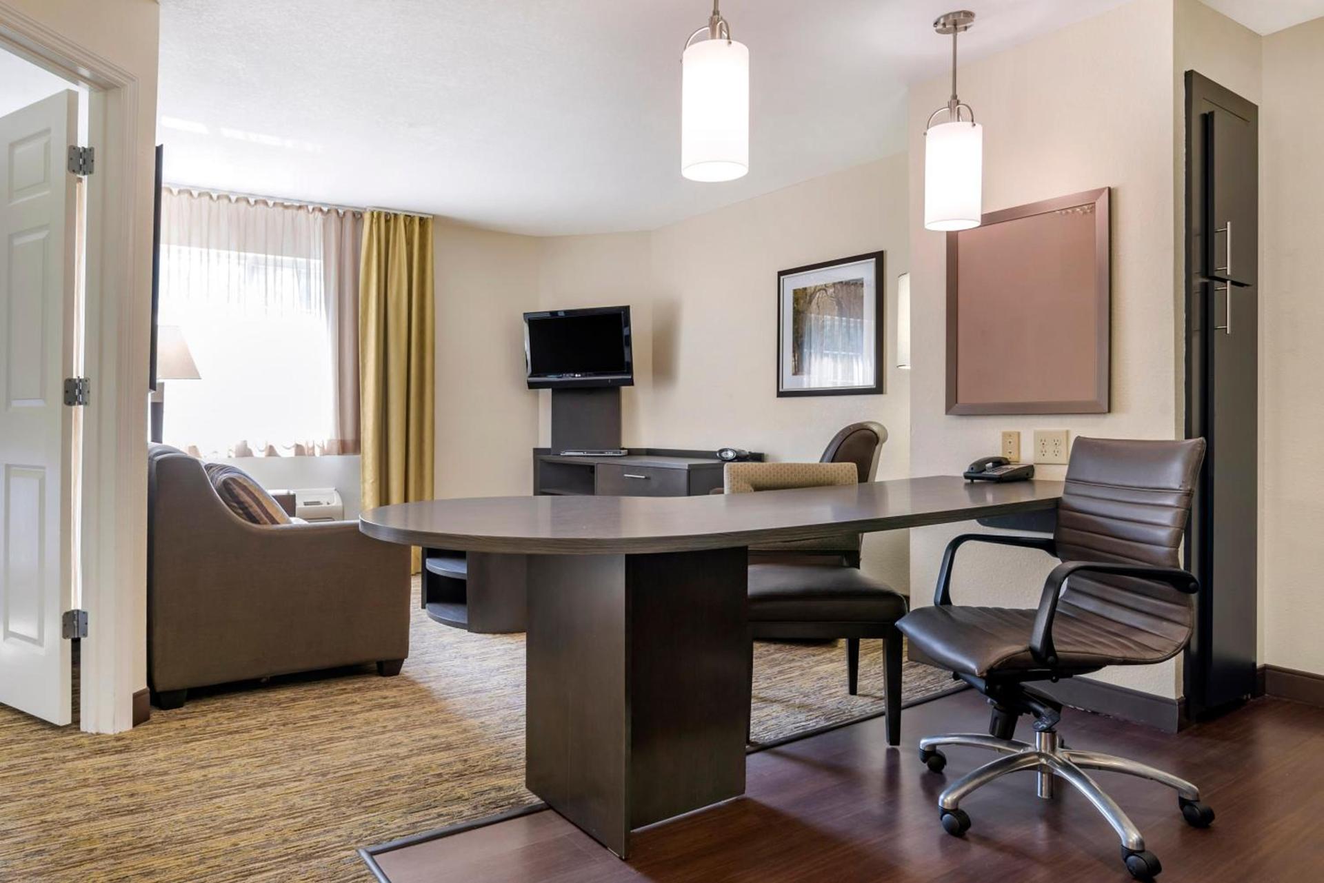 Candlewood Suites Alabaster by IHG photo 22