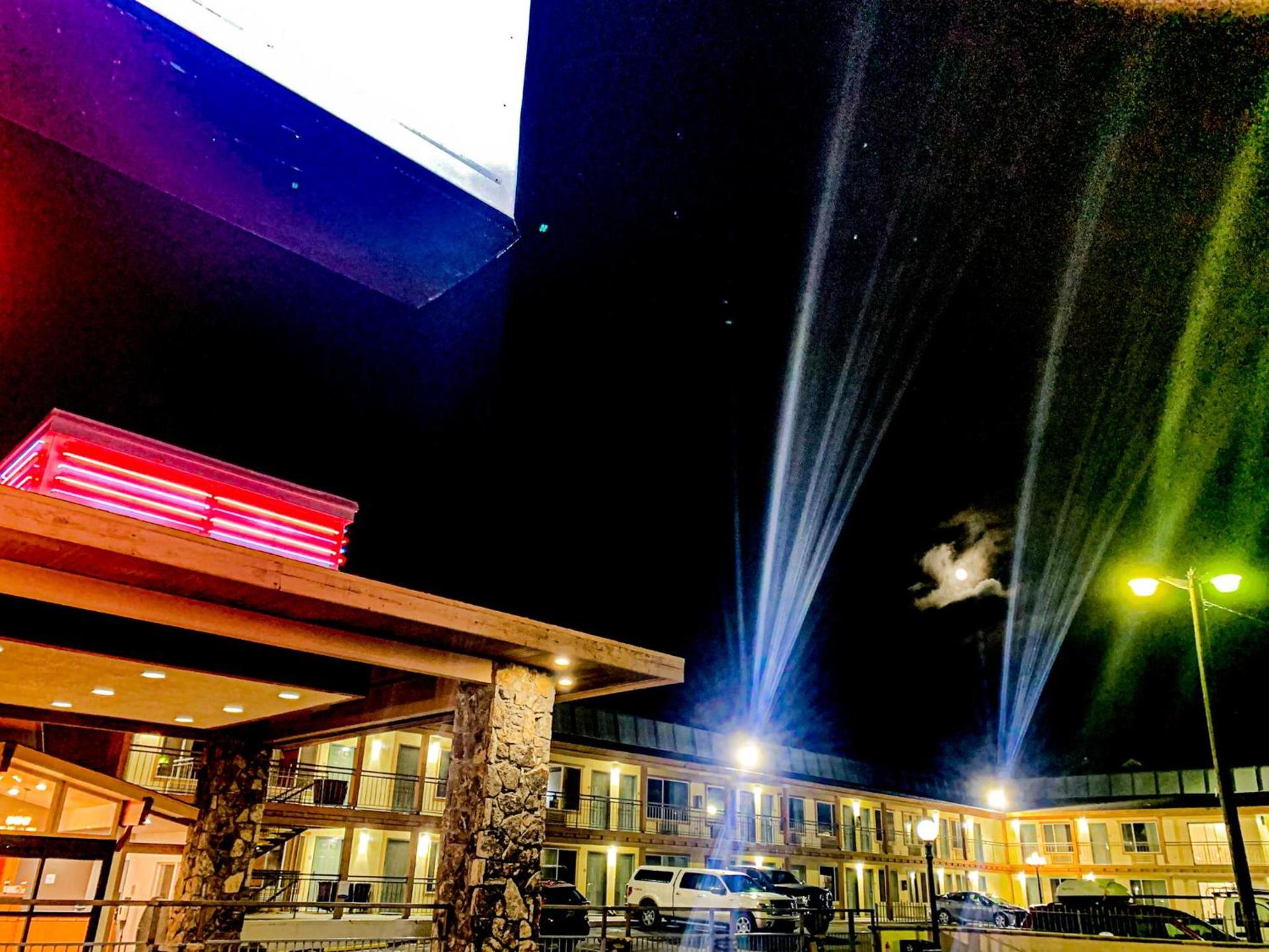 Econo Lodge Inn & Suites Winnemucca — hotel in Winnemucca