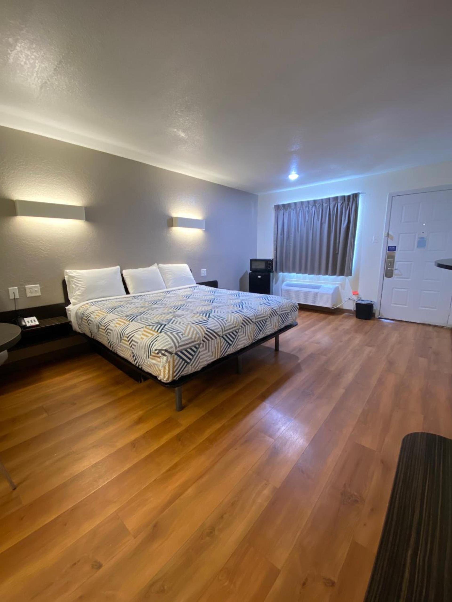 Motel 6-Bryan, TX - College Station photo 27