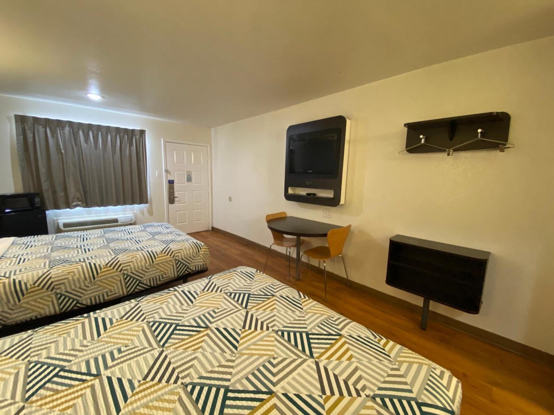 Motel 6-Bryan, TX - College Station photo 30