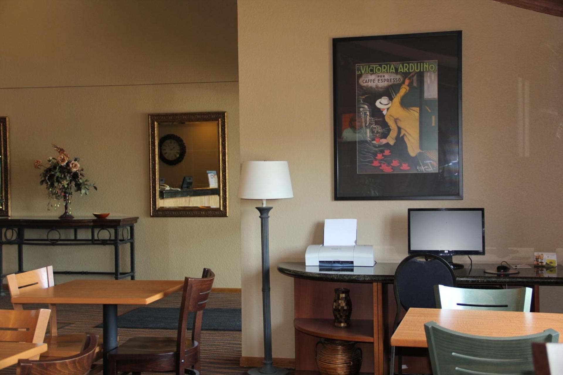 AmericInn by Wyndham West Bend photo 19