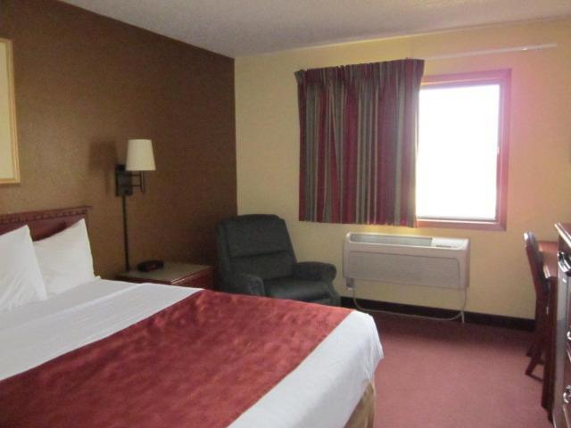 AmericInn by Wyndham West Bend photo 42