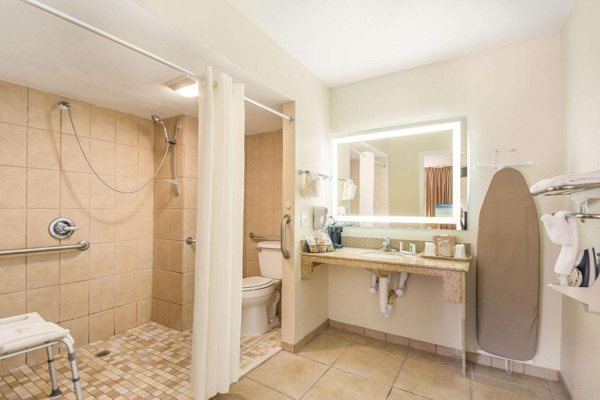 Quality Inn Bradenton - Sarasota North photo 25