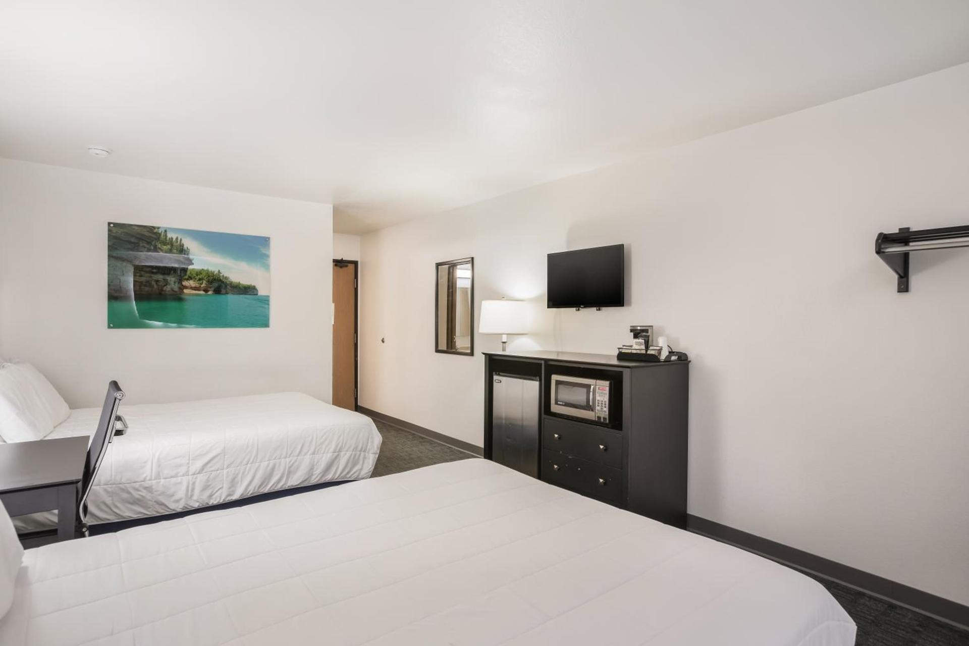 Americas Best Value Inn & Suites-Birch Run photo 17