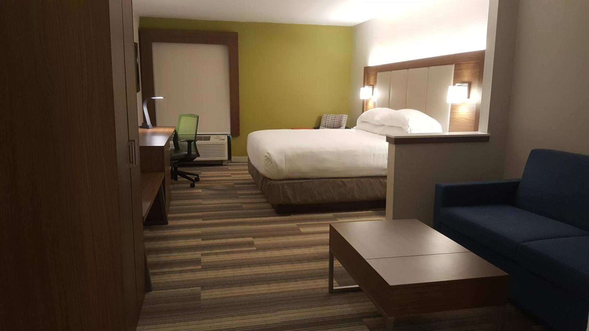 Holiday Inn Express Hotel & Suites Jacksonville-South by IHG photo 19