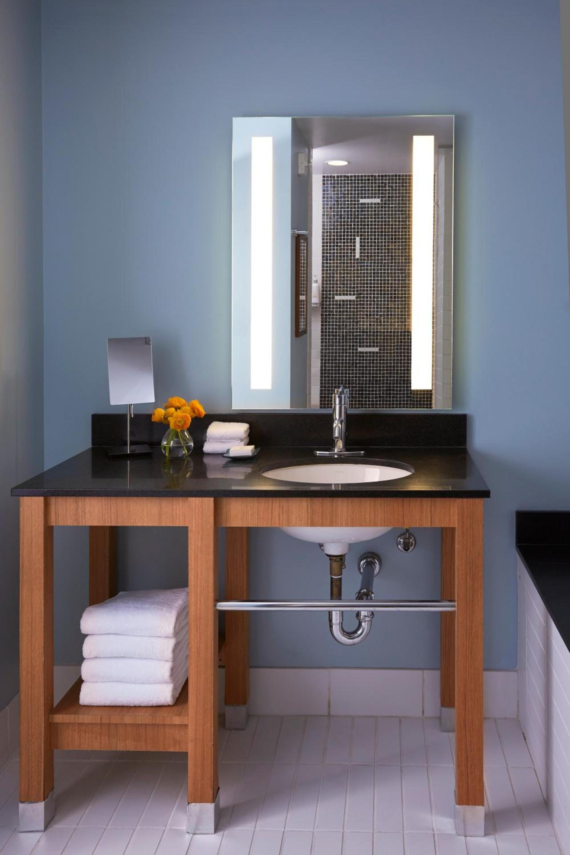 Kimpton Shorebreak Huntington Beach Resort by IHG photo 54