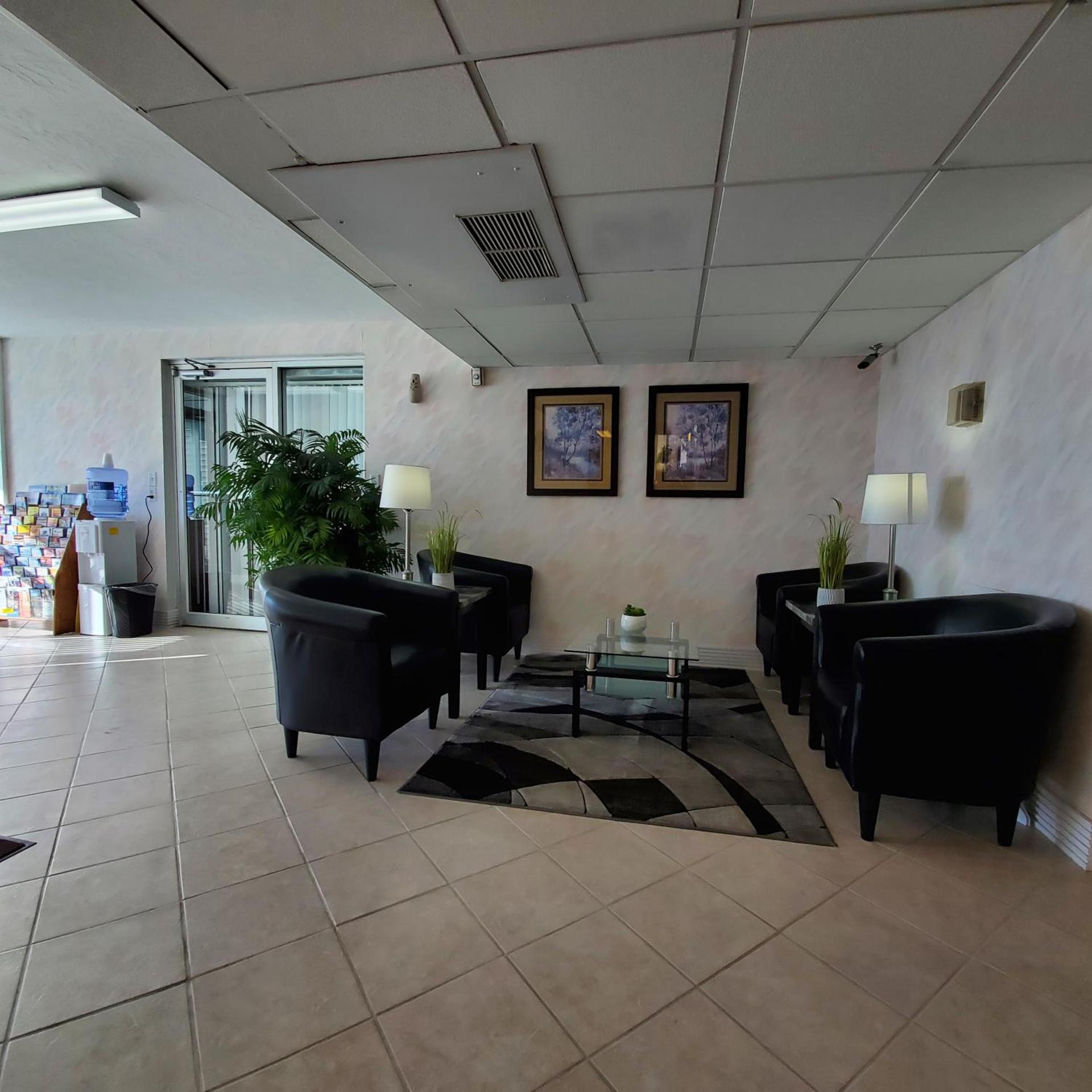 Hospitality Inn photo 2
