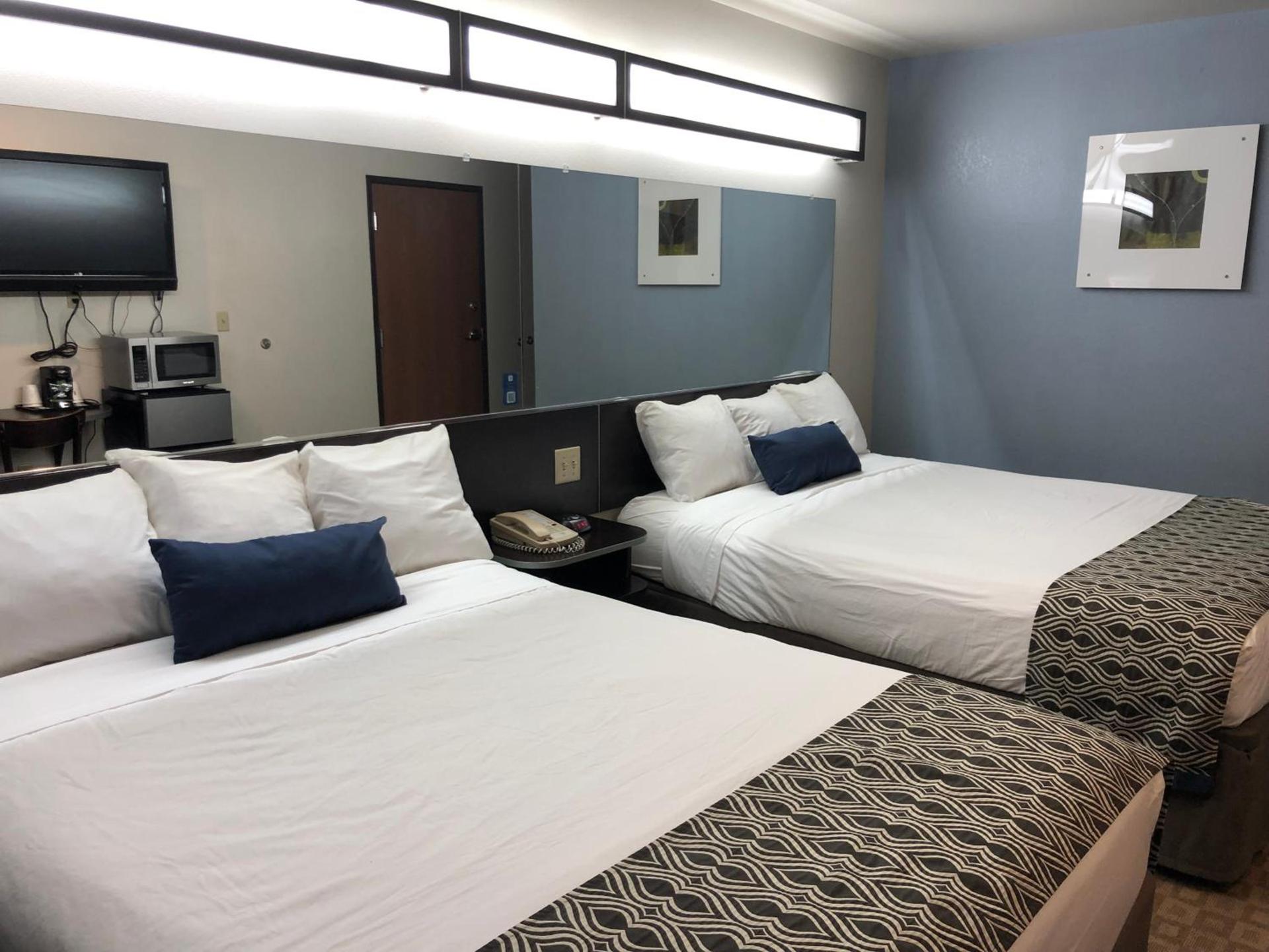 Microtel Inn & Suites by Wyndham Klamath Falls photo 32