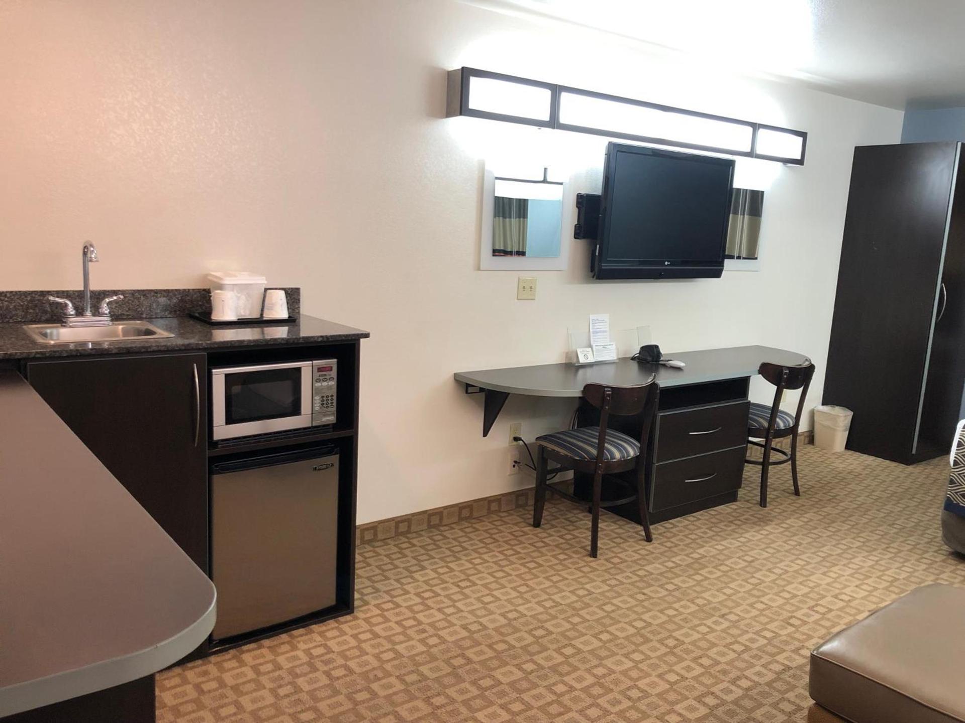 Microtel Inn & Suites by Wyndham Klamath Falls photo 34