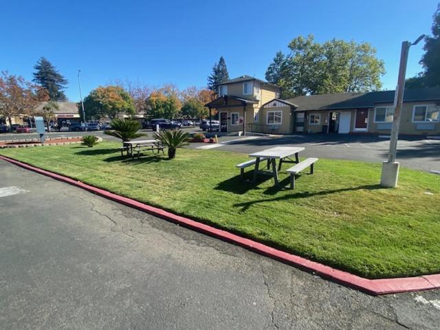 North Bay Inn Santa Rosa photo 12