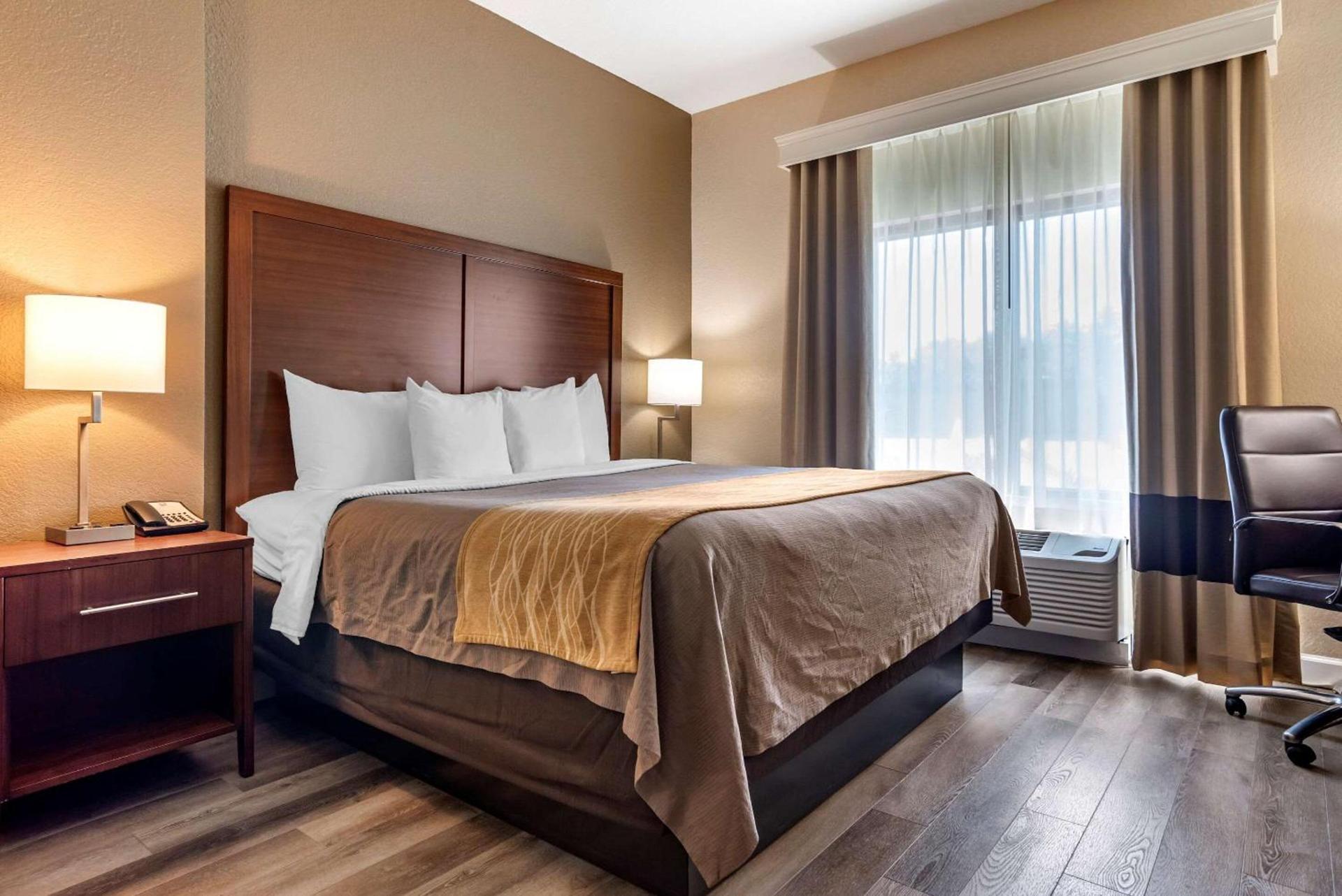 Comfort Inn & Suites Fort Walton Beach - Destin West photo 14