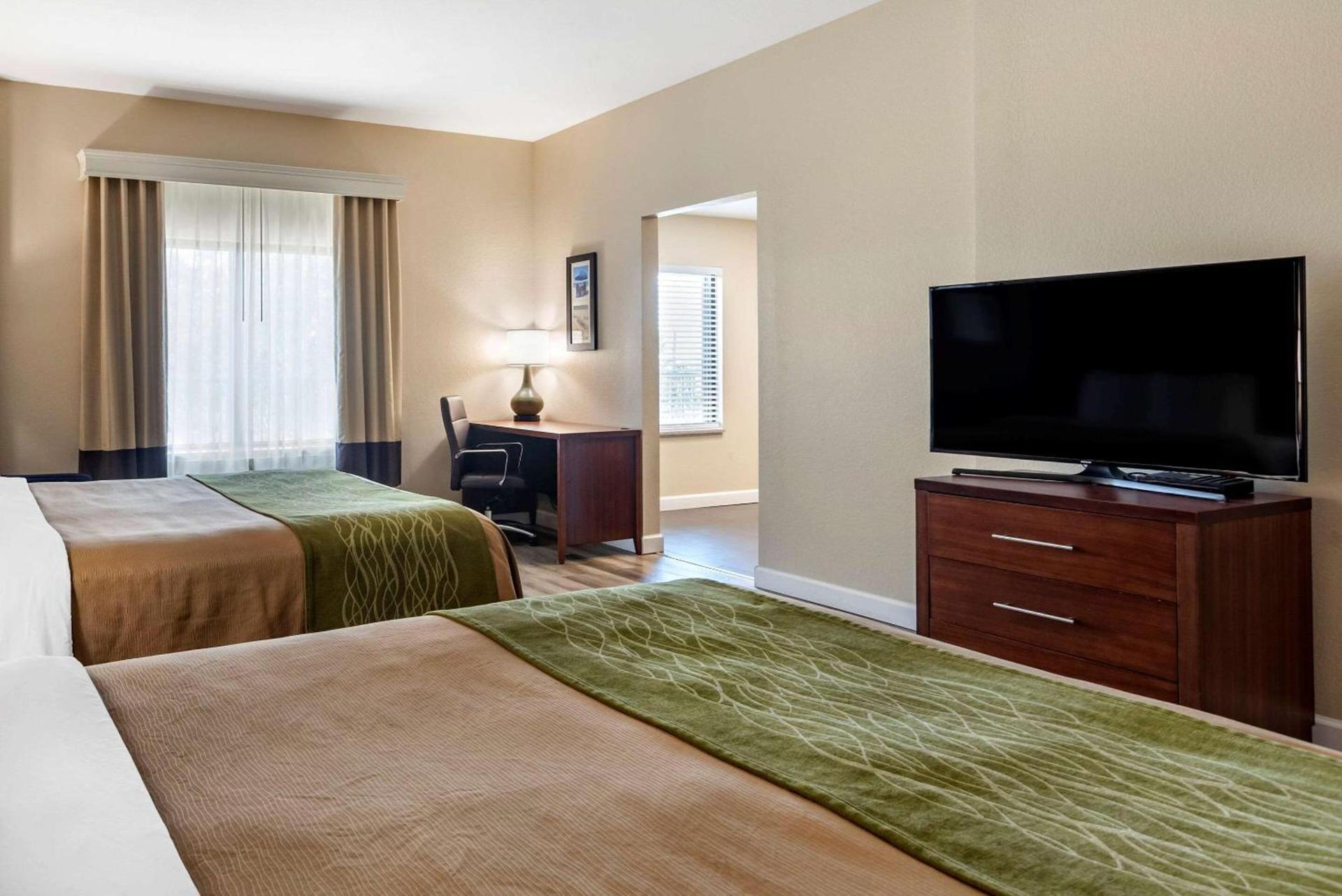 Comfort Inn & Suites Fort Walton Beach - Destin West photo 17