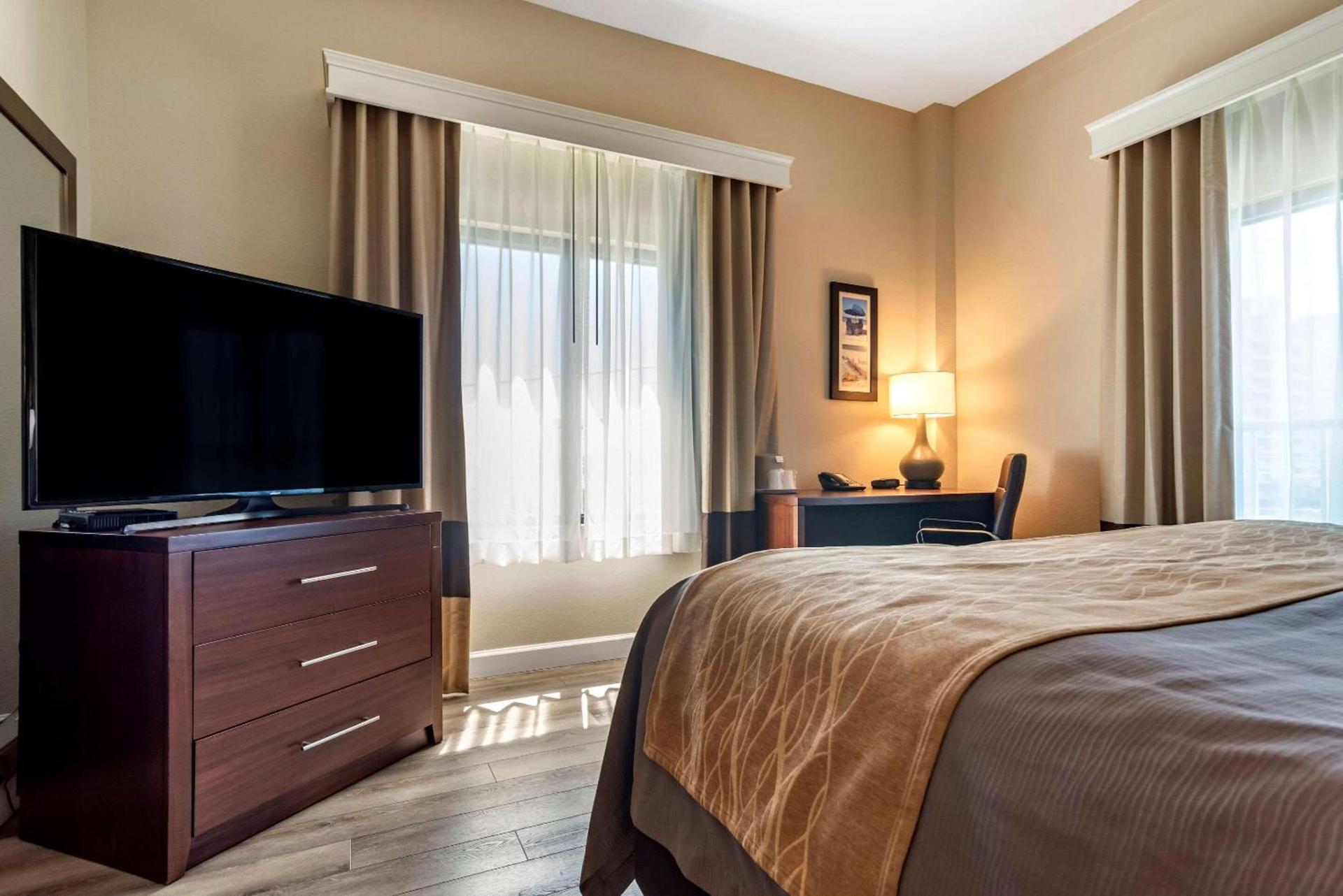 Comfort Inn & Suites Fort Walton Beach - Destin West photo 19
