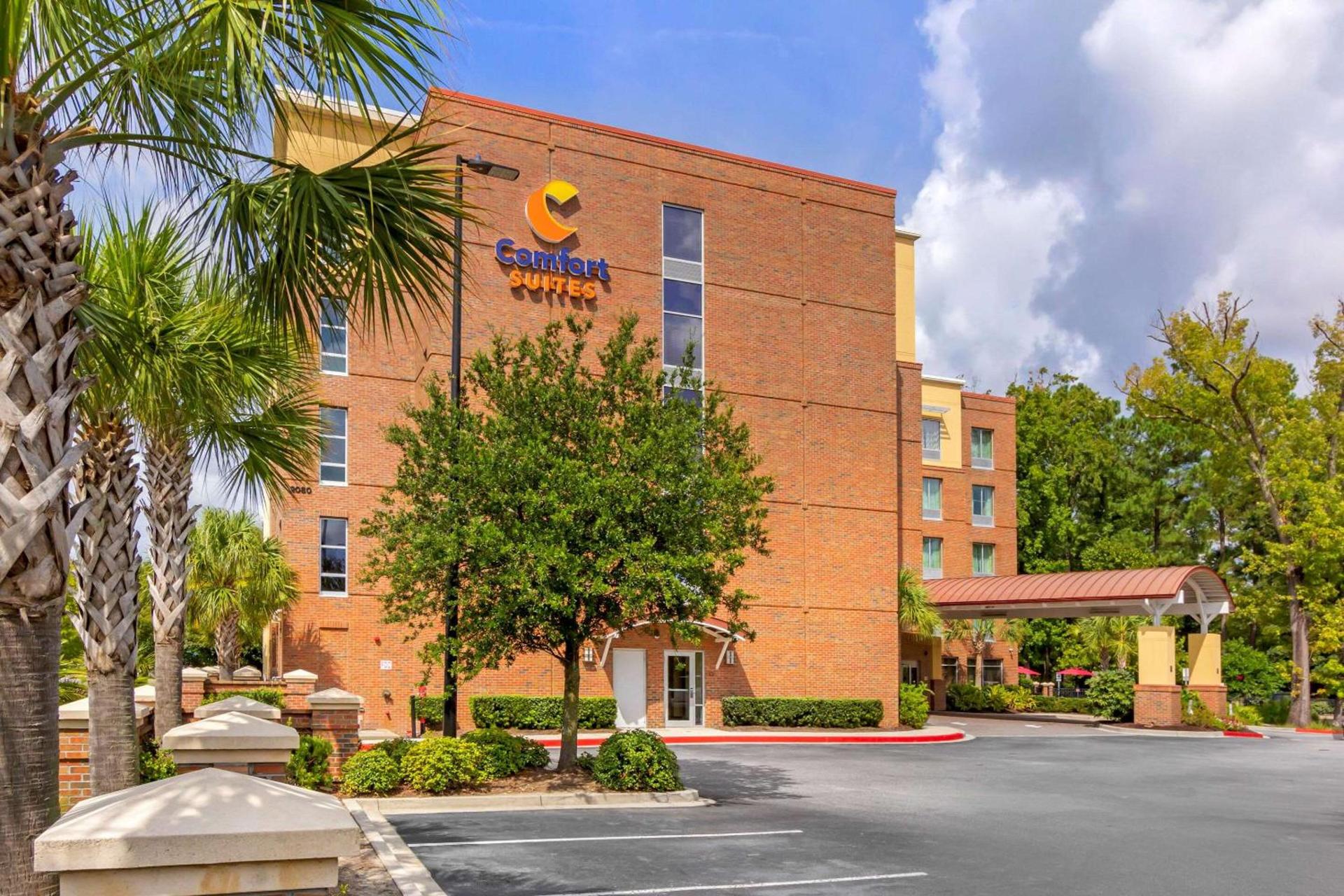 Comfort Suites Charleston West Ashley photo 2
