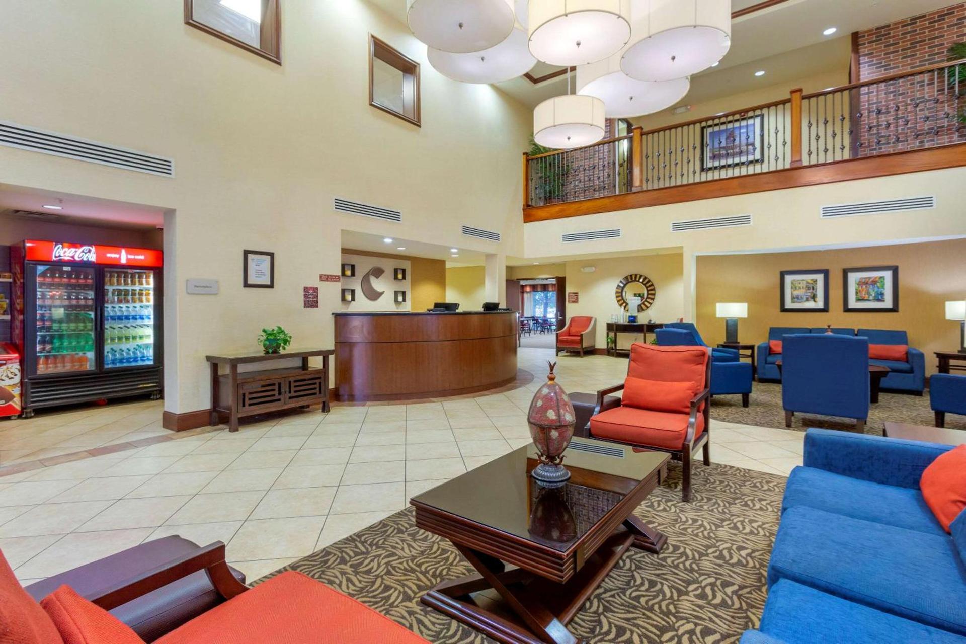 Comfort Suites Charleston West Ashley photo 6