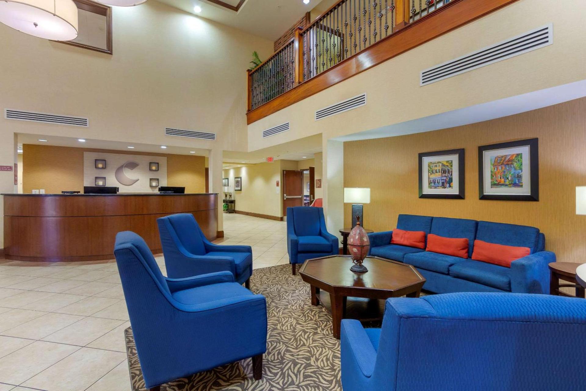 Comfort Suites Charleston West Ashley photo 7