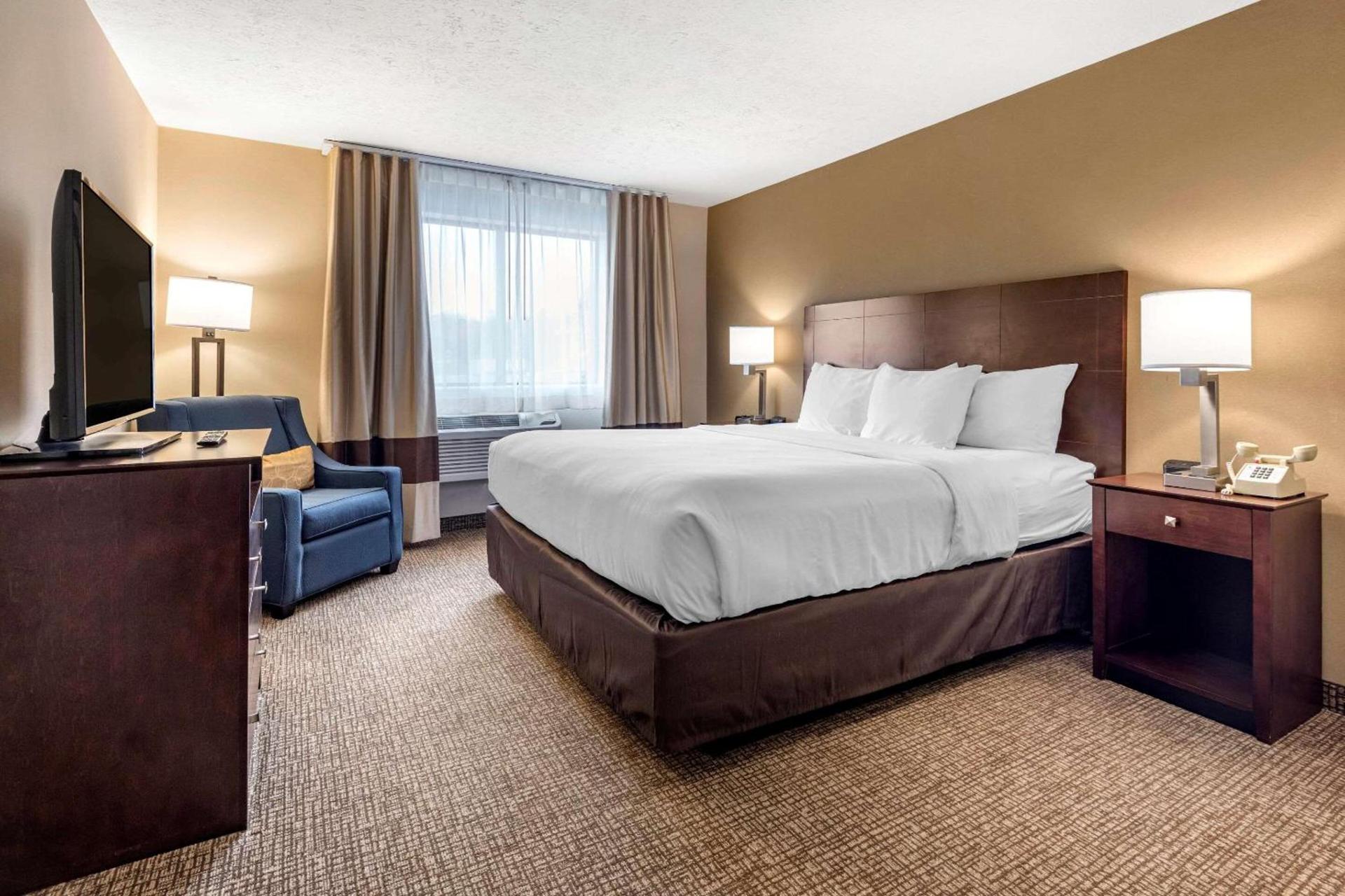 Comfort Inn & Suites Montpelier-Berlin photo 21