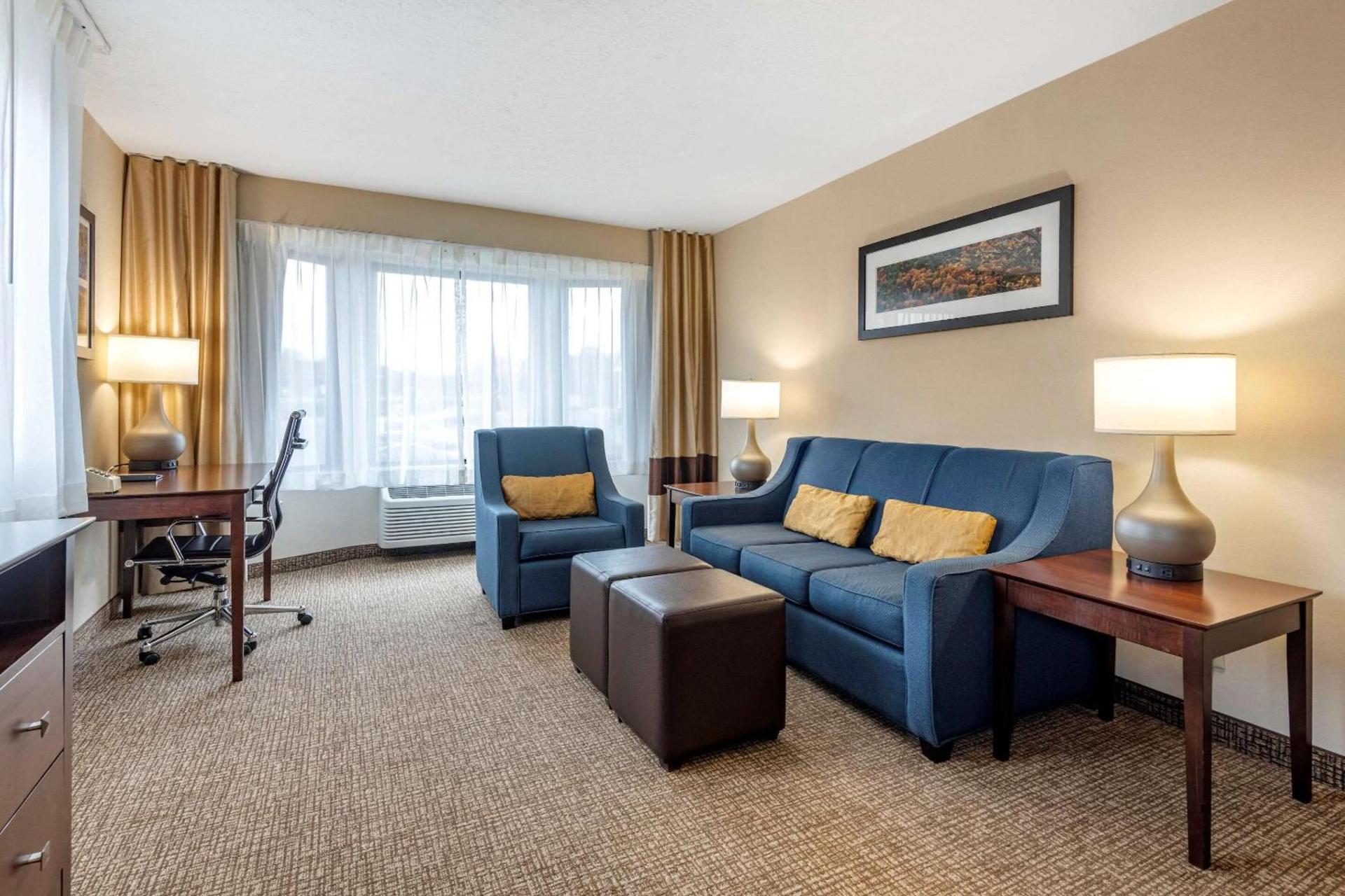 Comfort Inn & Suites Montpelier-Berlin photo 23