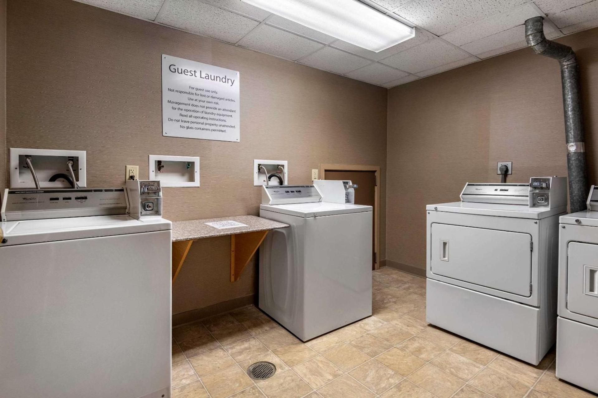 Comfort Inn & Suites Montpelier-Berlin photo 37