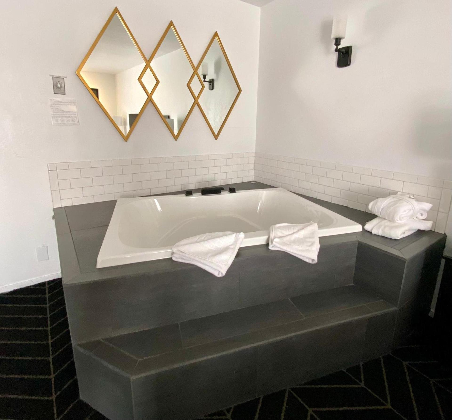 Masterpiece Hotel photo 4
