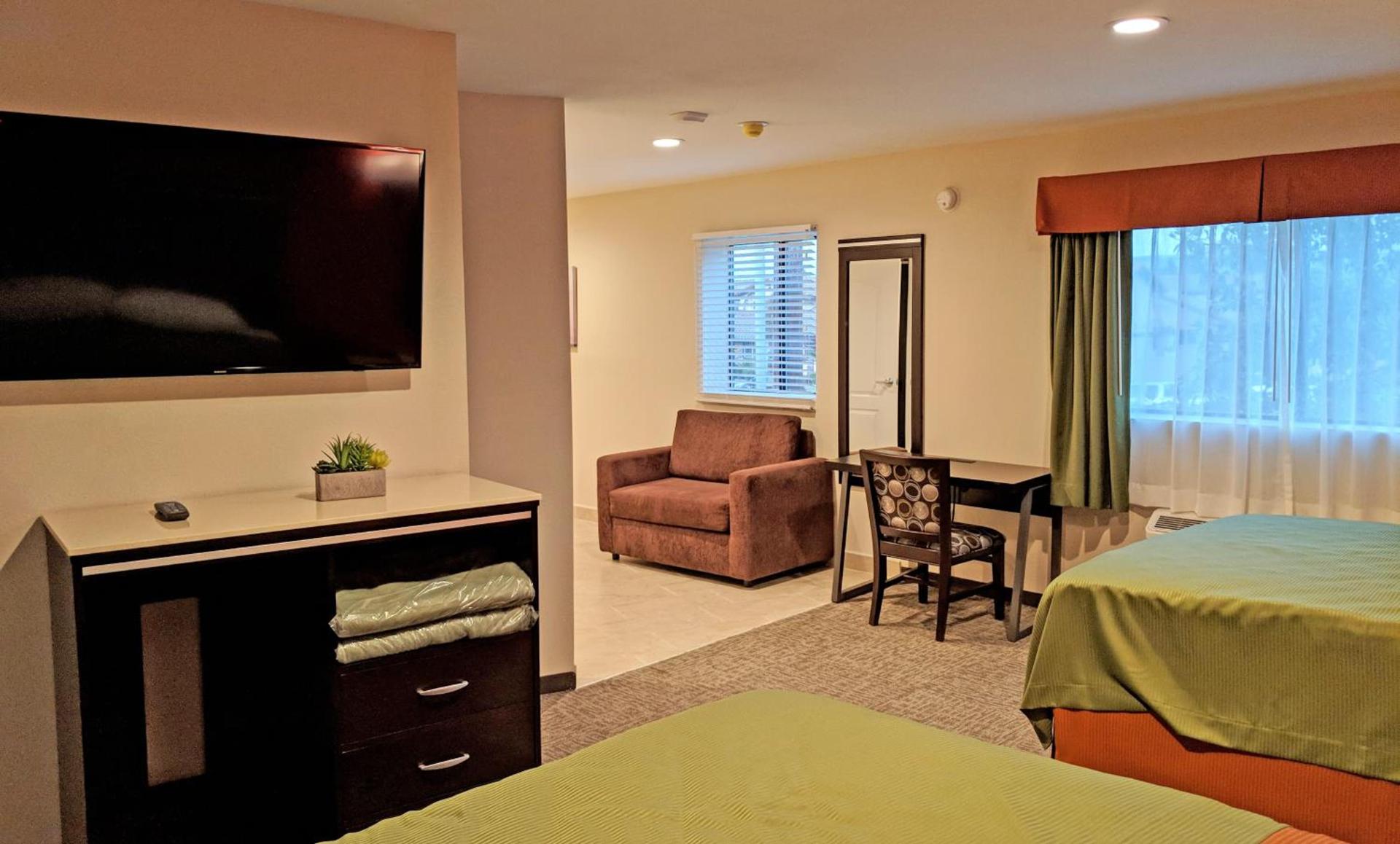 Epic Hotel photo 27