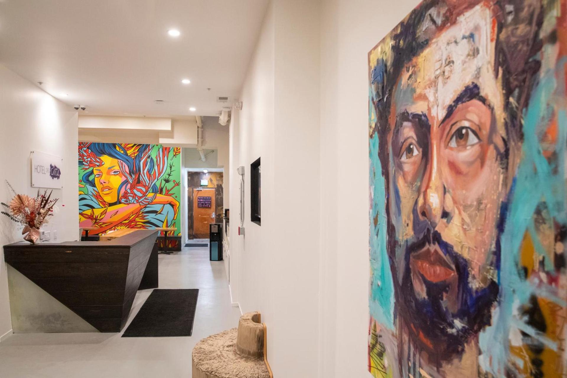 Hotel des Arts photo 2