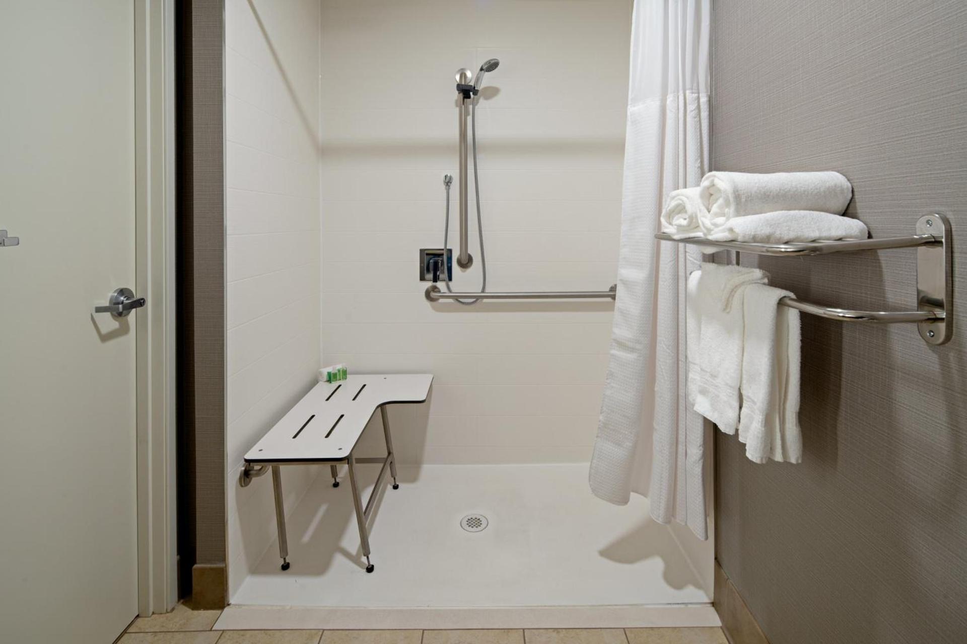 Holiday Inn Palmdale-Lancaster by IHG photo 29