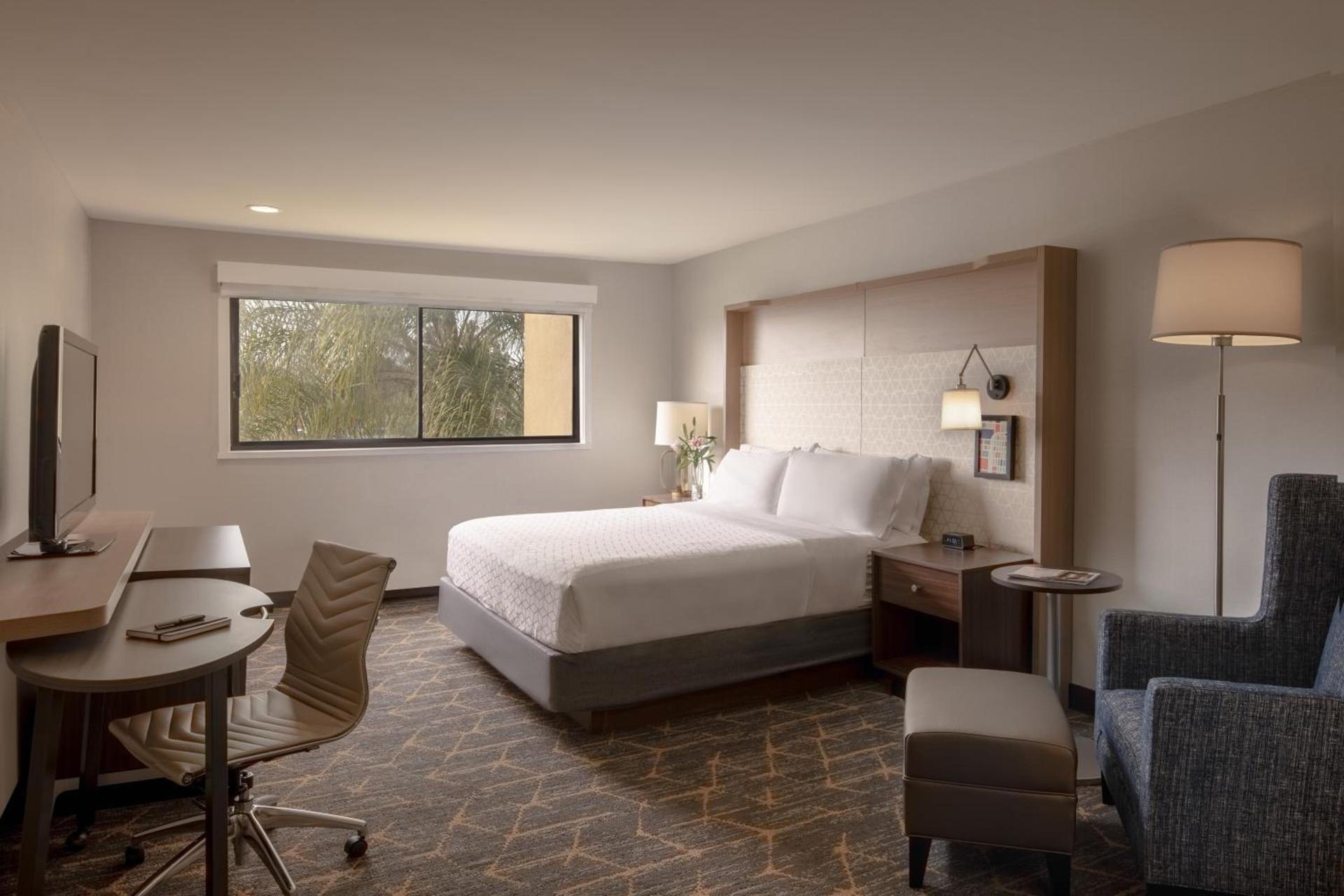 Holiday Inn Santa Ana-Orange Co Arpt by IHG photo 56