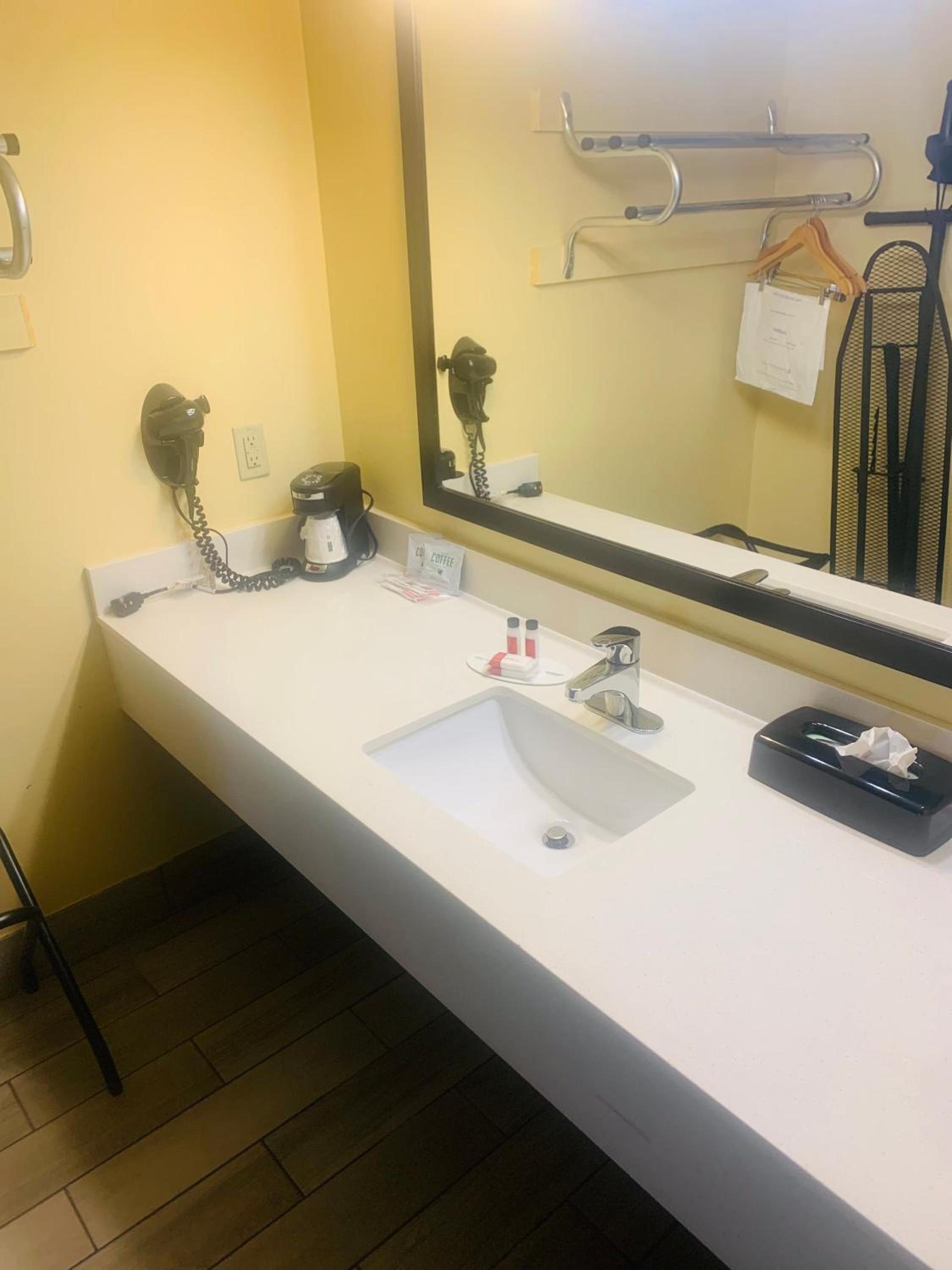 SureStay Plus by Best Western Beaumont photo 31