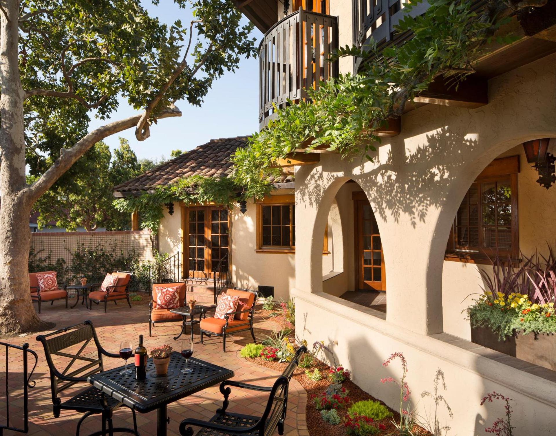 Rancho Caymus Inn photo 17