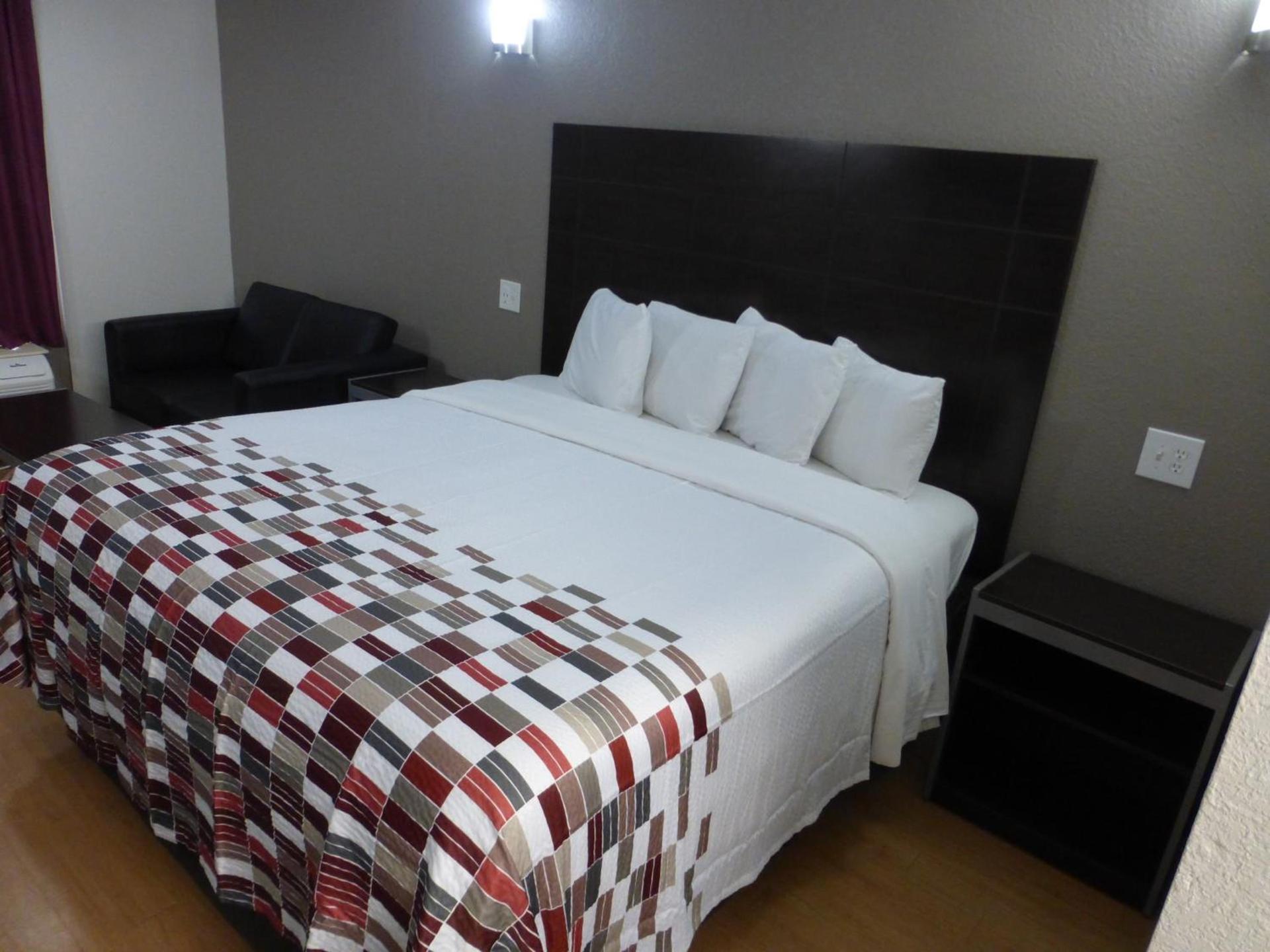Red Roof Inn Corpus Christi North - Near Downtown photo 16