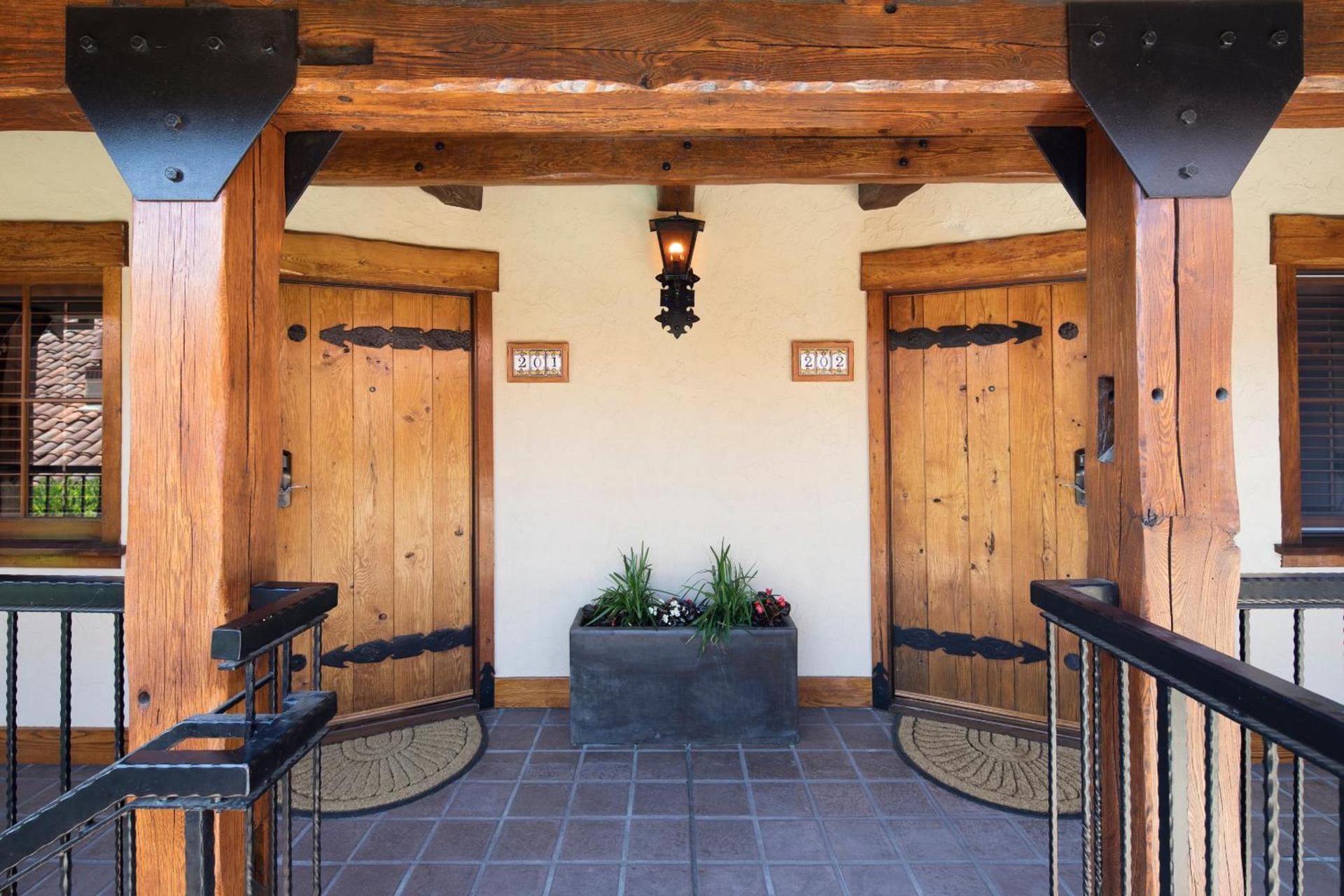 Rancho Caymus Inn photo 4