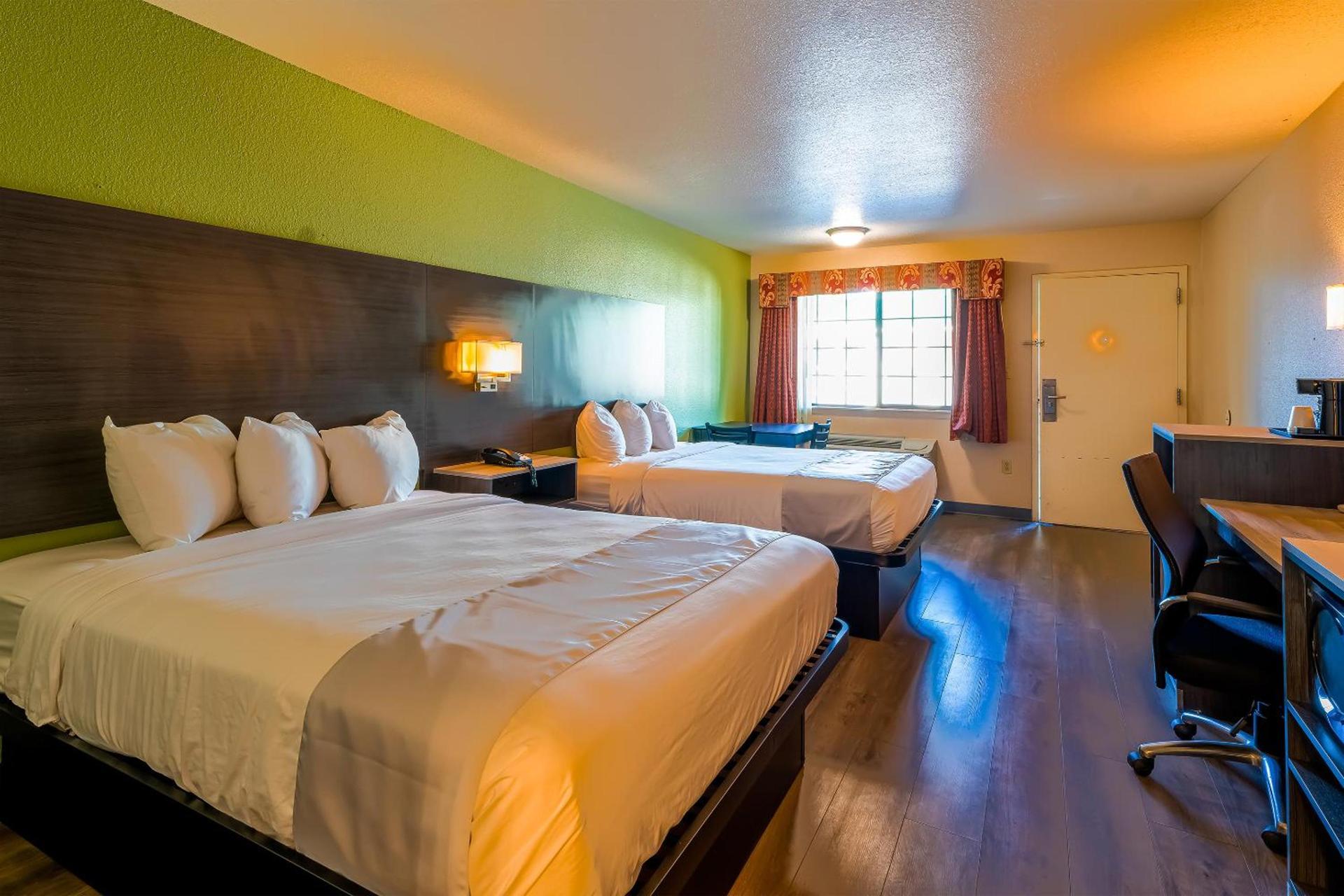 OYO Hotel Yoakum West photo 29