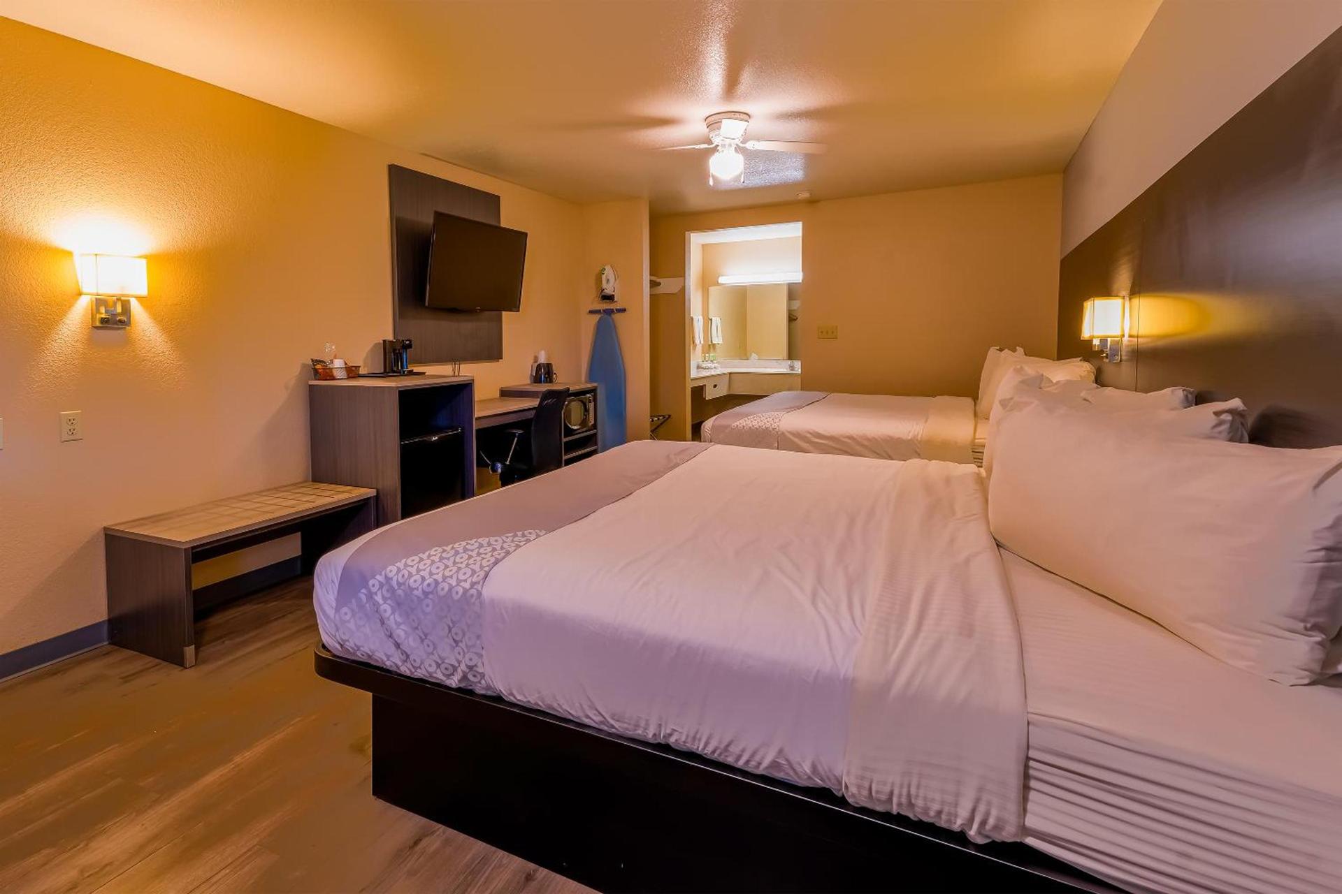 OYO Hotel Yoakum West photo 37