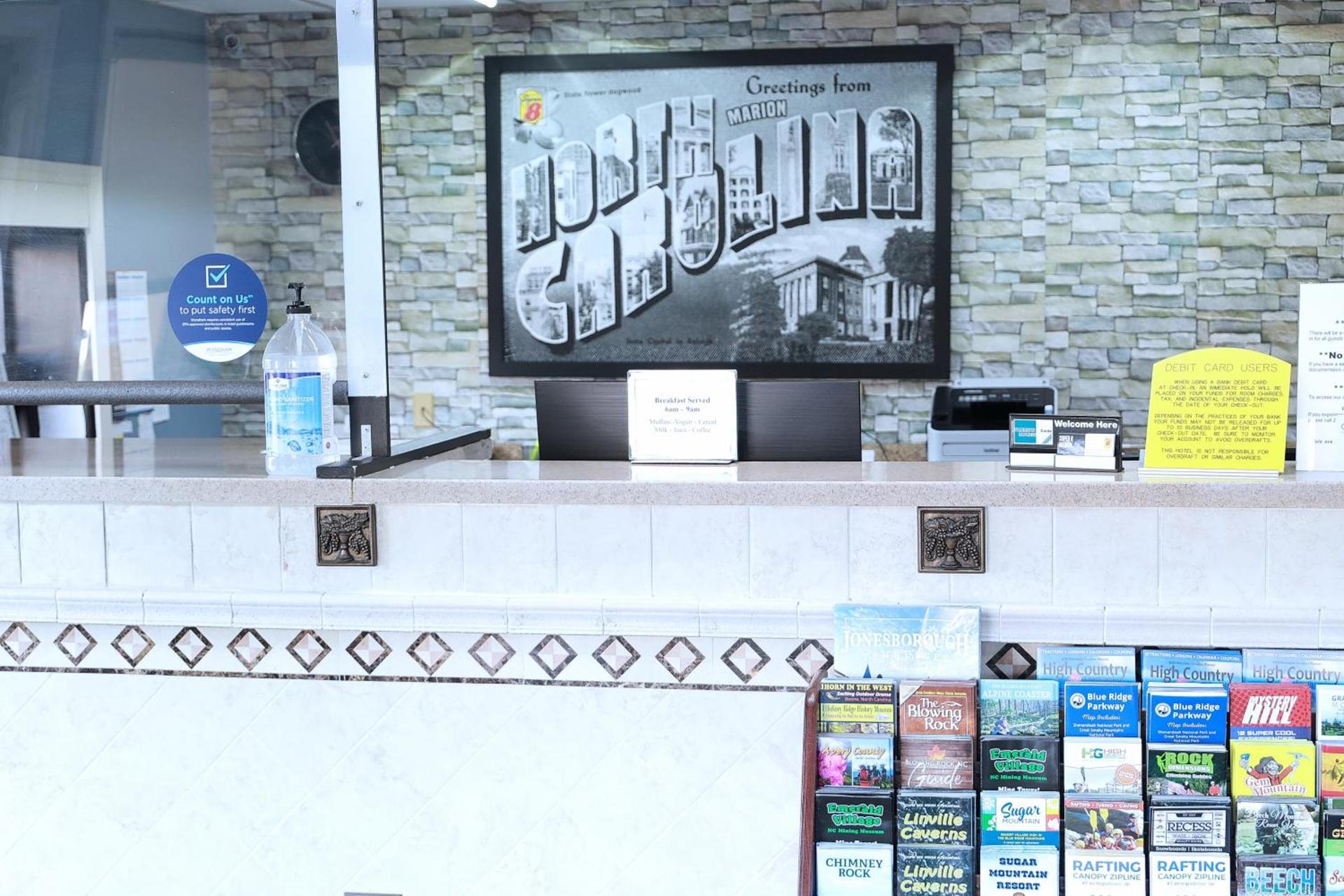 Super 8 by Wyndham Marion NC photo 30