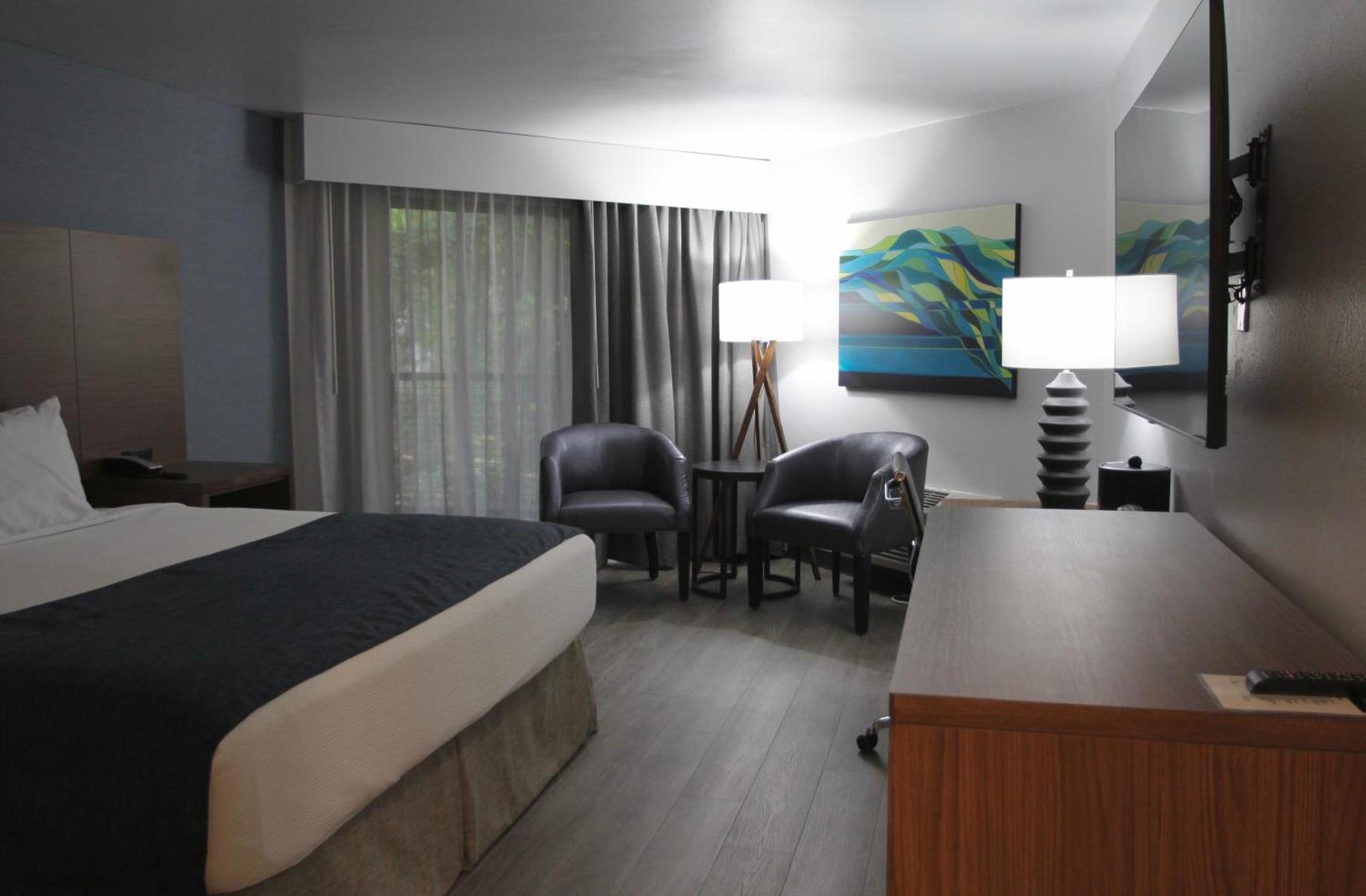 Hayward Inn photo 68