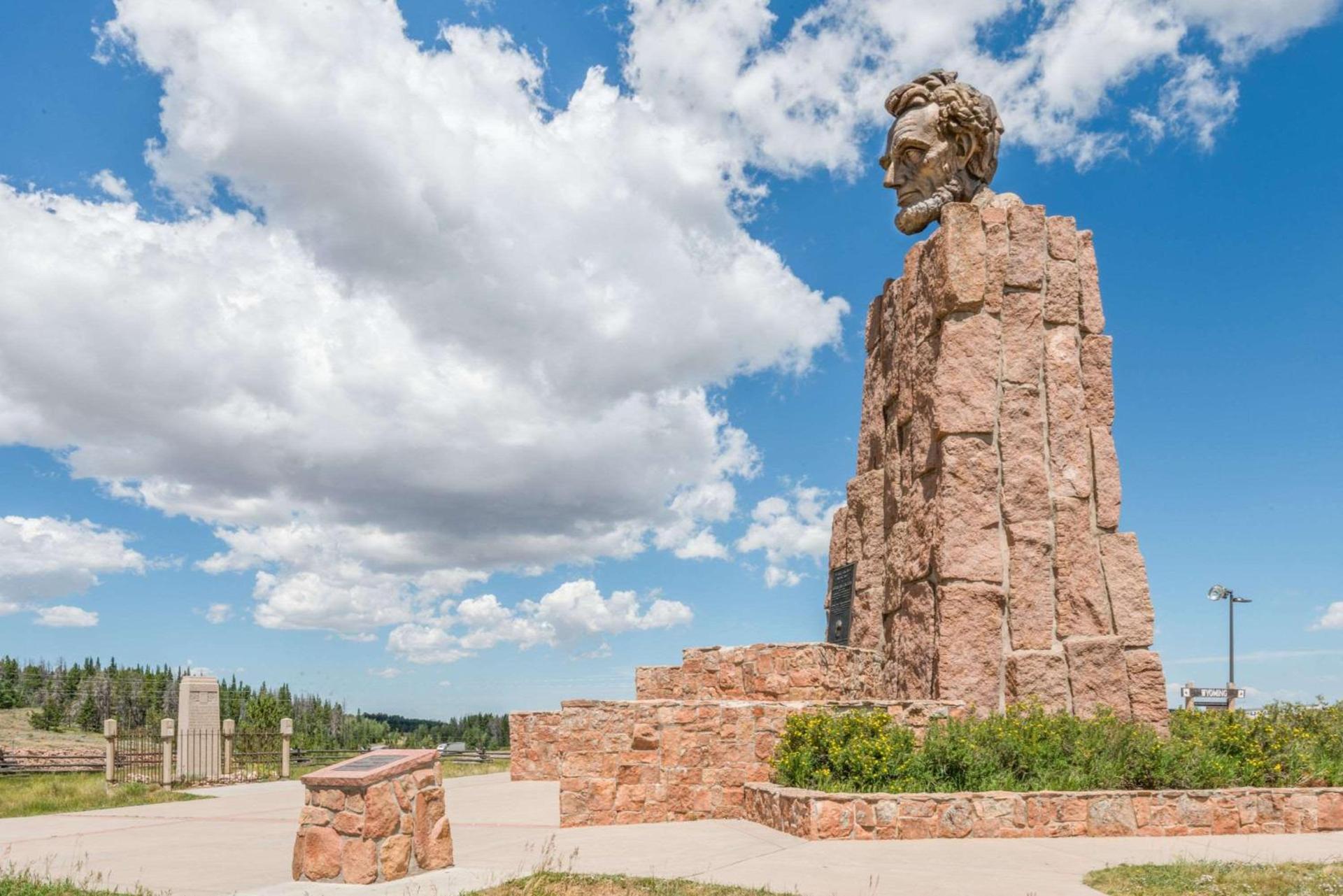 Super 8 by Wyndham Laramie photo 9