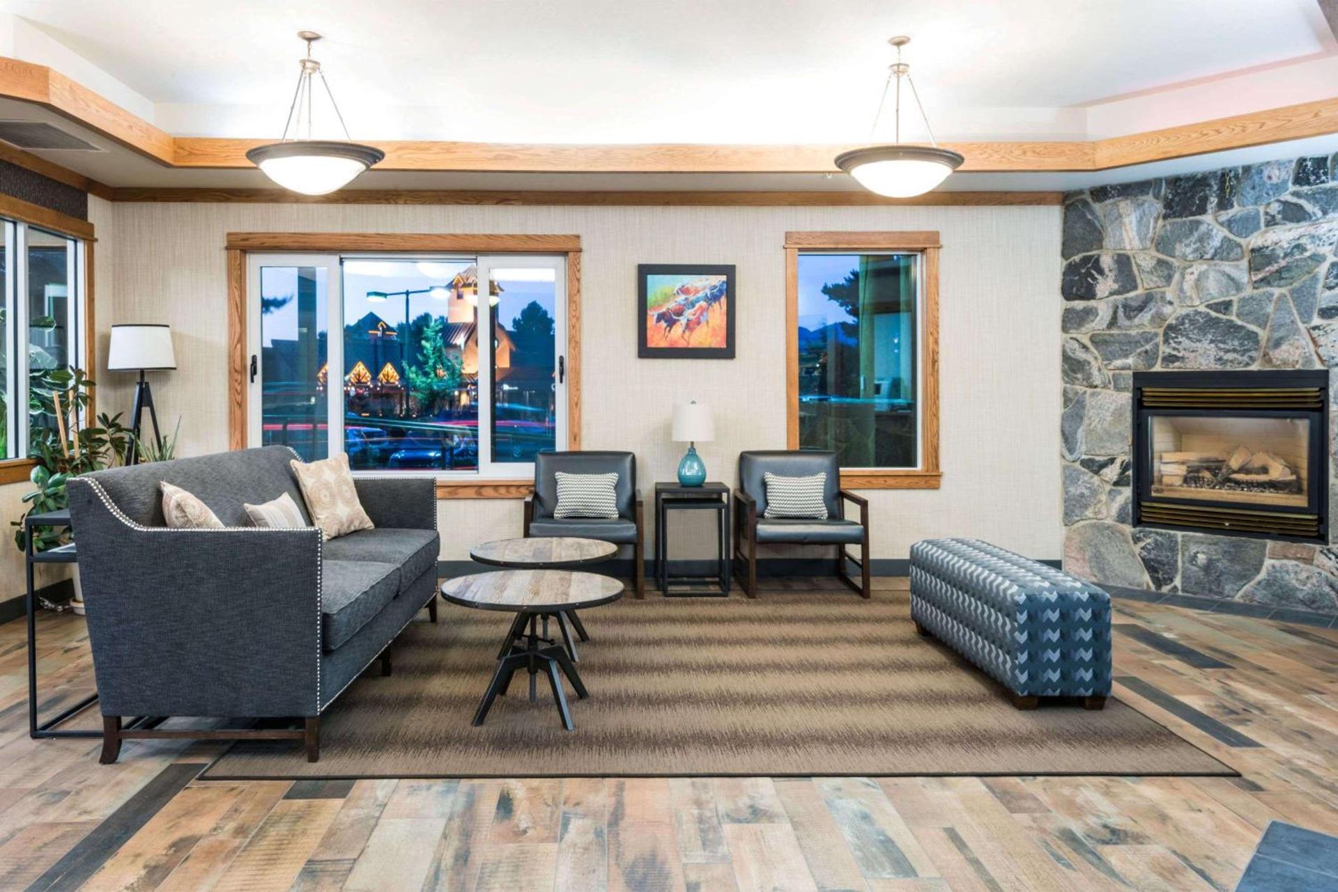 Days Inn & Suites by Wyndham Bozeman photo 4