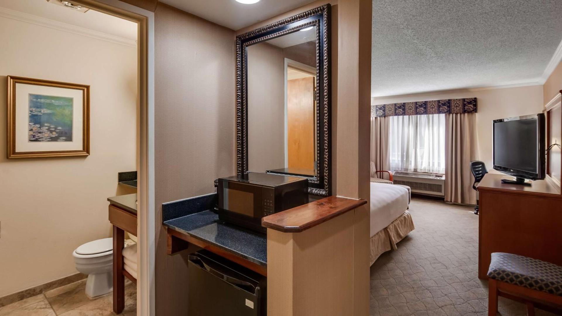 Best Western Lapeer Inn photo 27