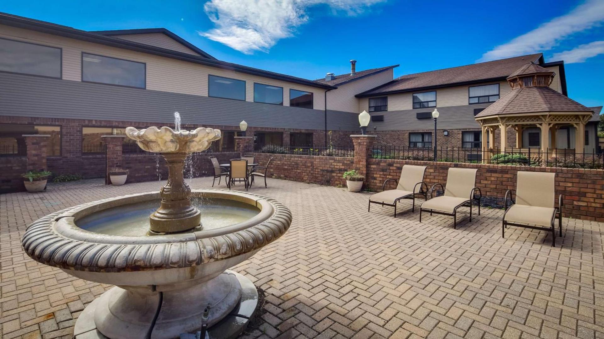 Best Western Lapeer Inn photo 10