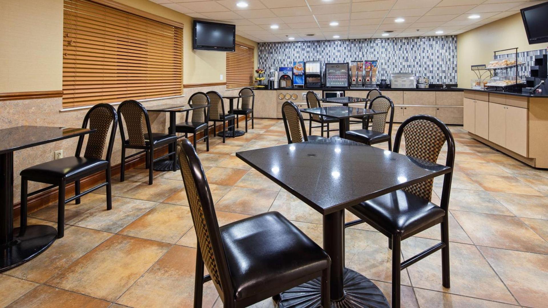 Best Western Lapeer Inn photo 50