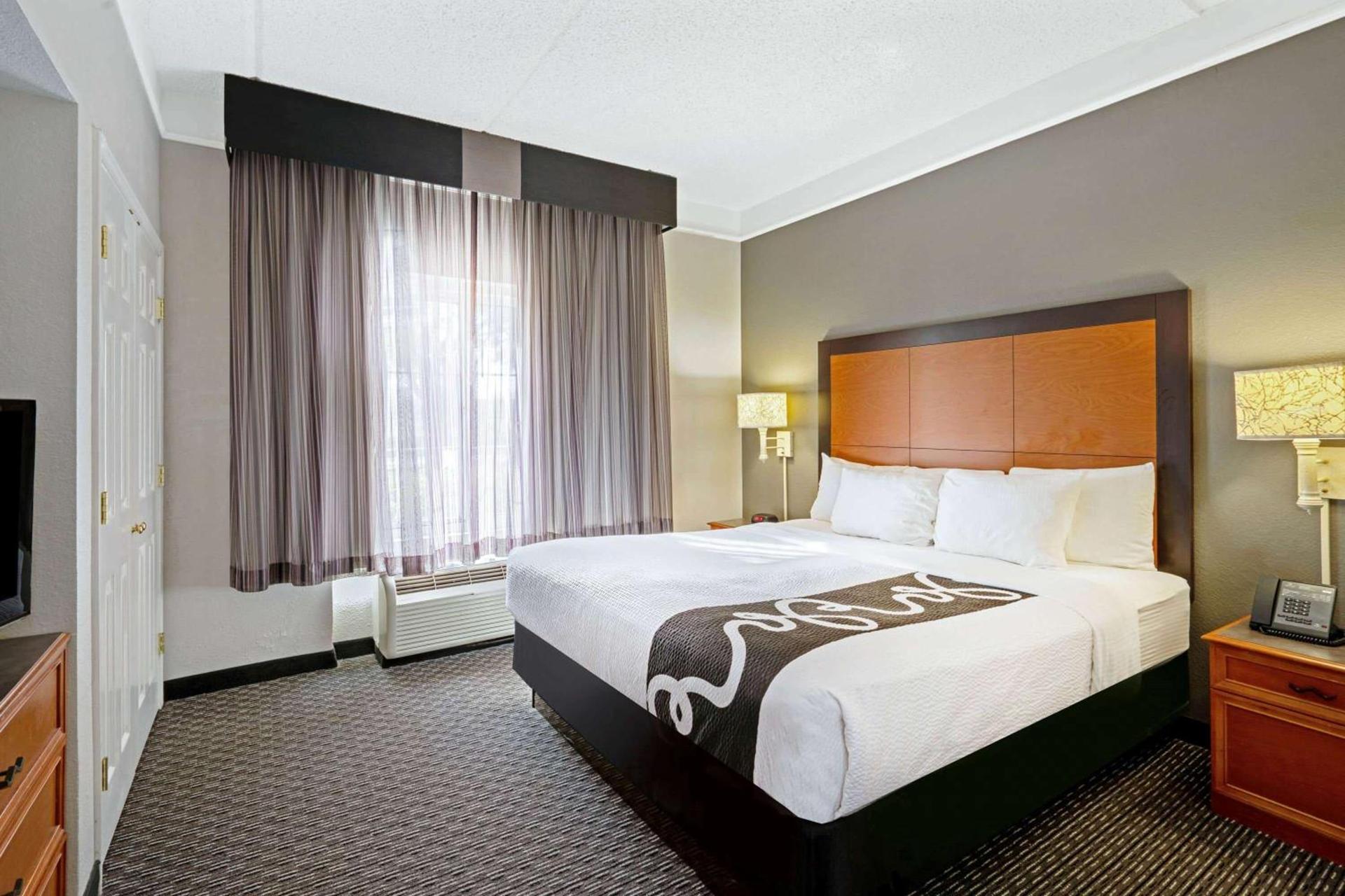 La Quinta by Wyndham Houston West Park 10 photo 24