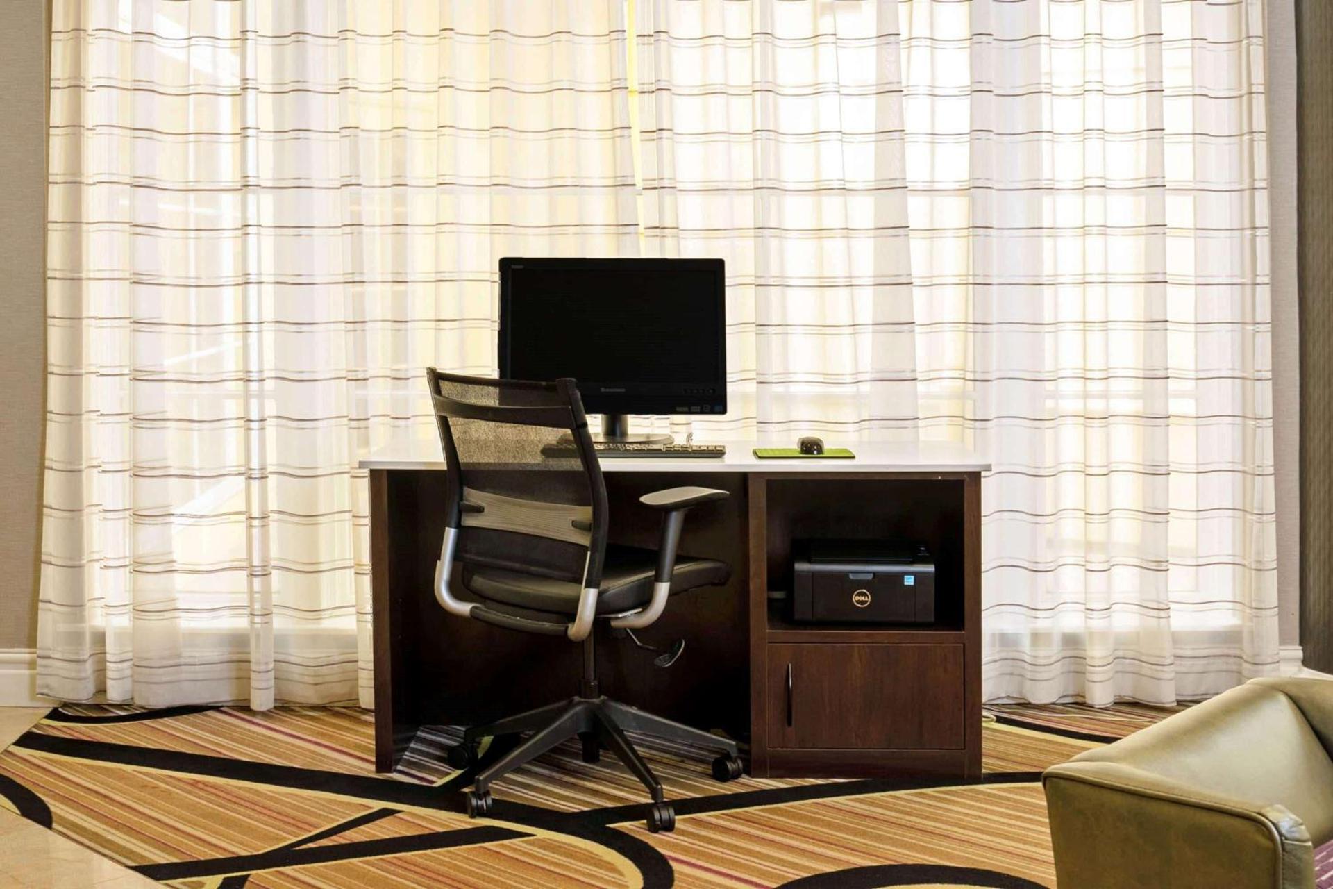 La Quinta by Wyndham Houston West Park 10 photo 9
