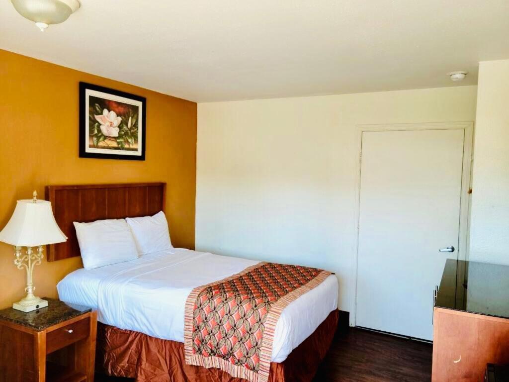 Royal Inn Richmond Hill- Savannah I-95 photo 5